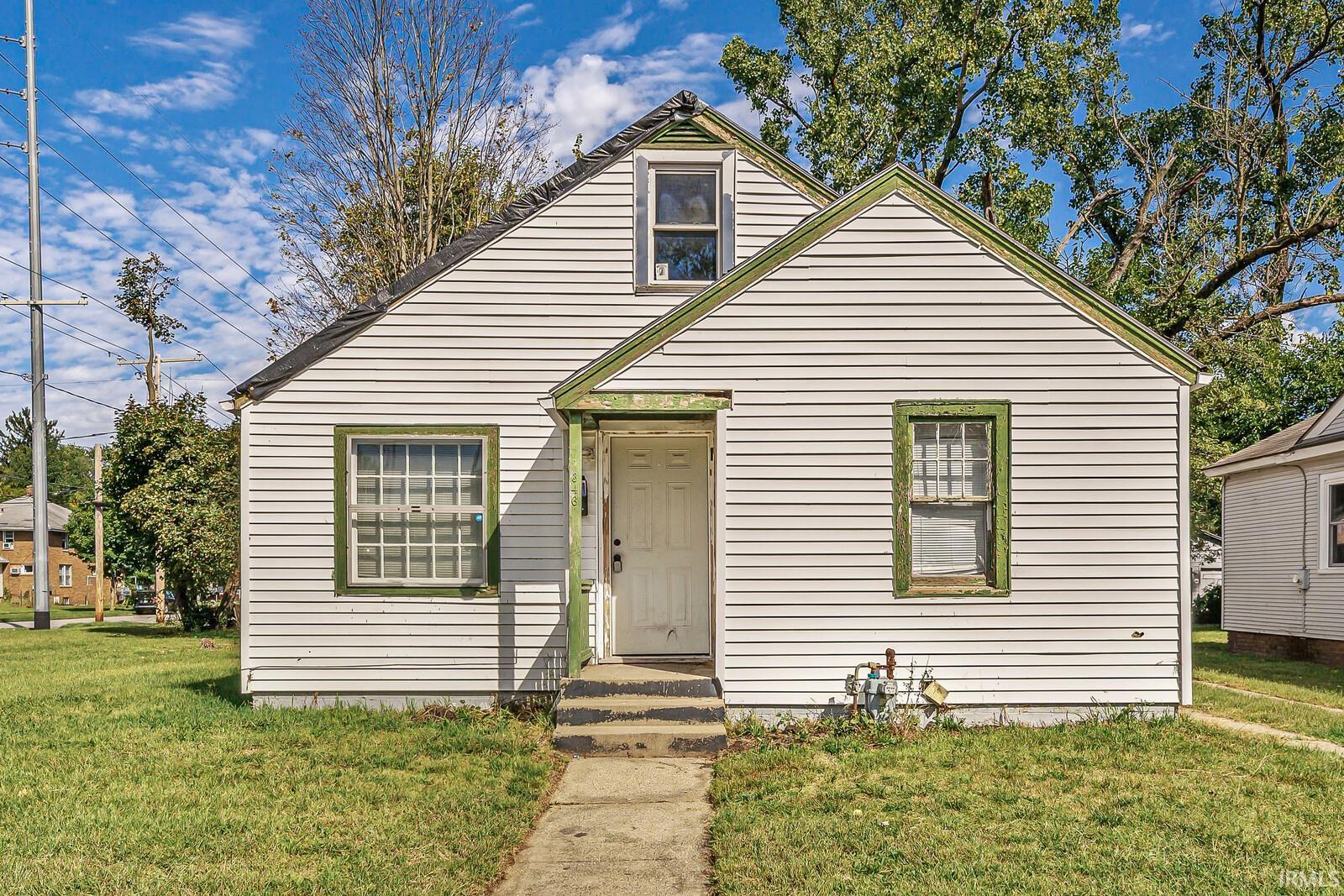 346 W Hubbard Avenue Property Photo 1