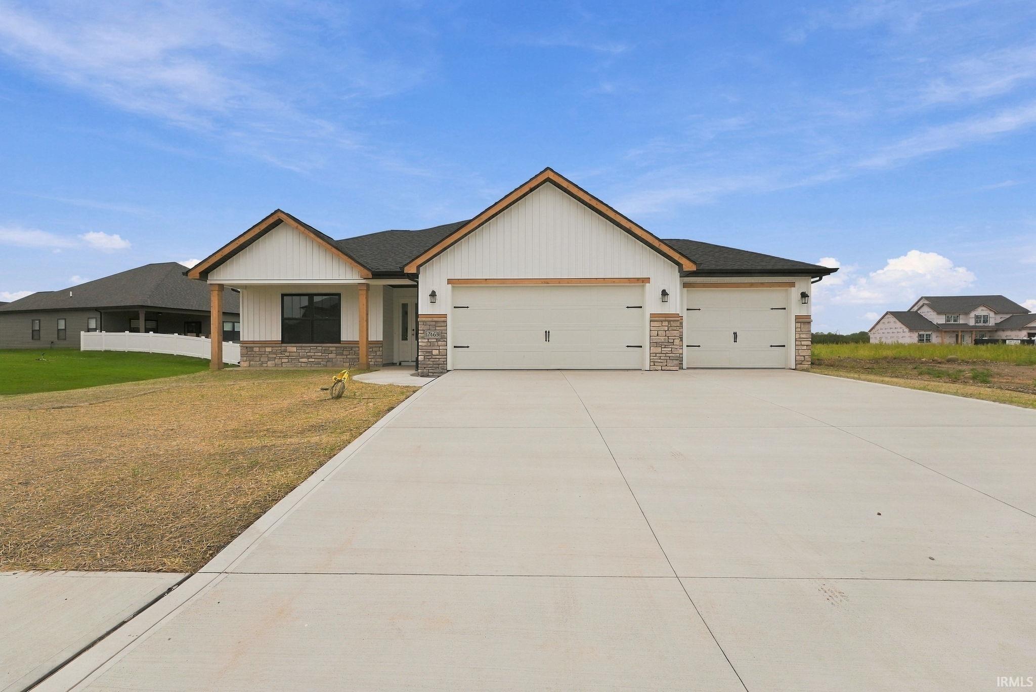 17463 Creekside Crossing Run Property Photo 1