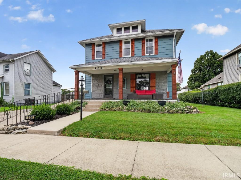 966 Charles Street Property Photo 1