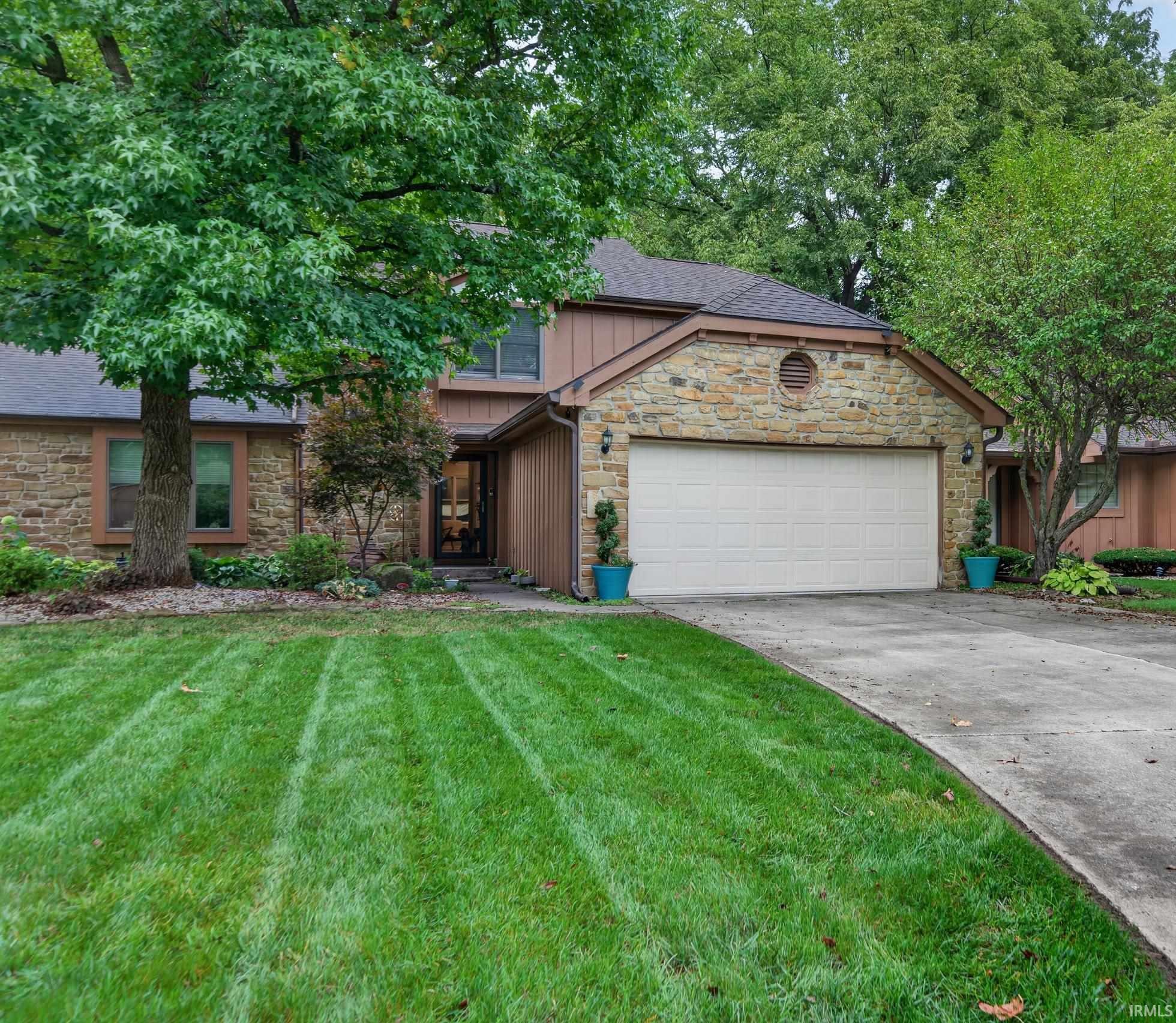 811 Briarwood Lane Property Photo 1