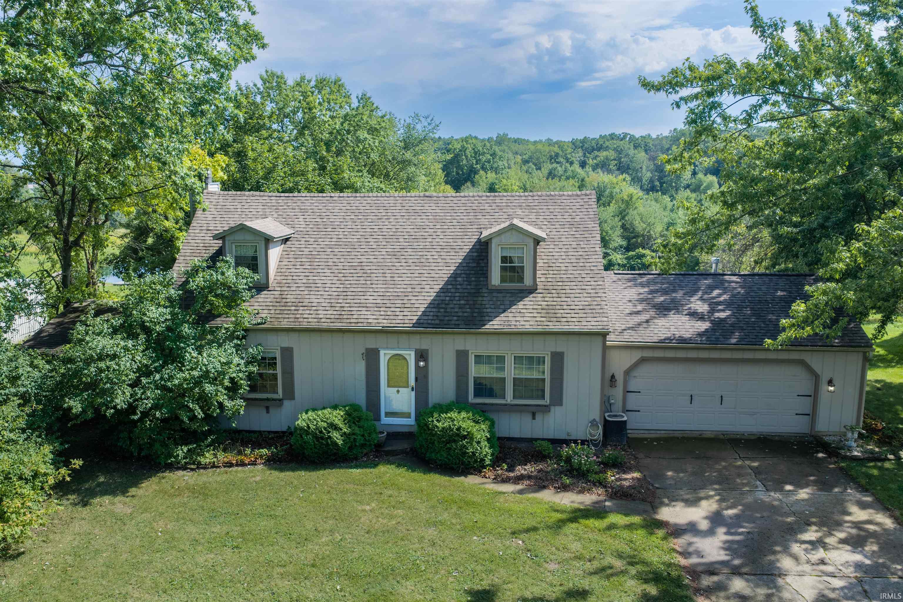 1406 E Gump Road Property Photo 1