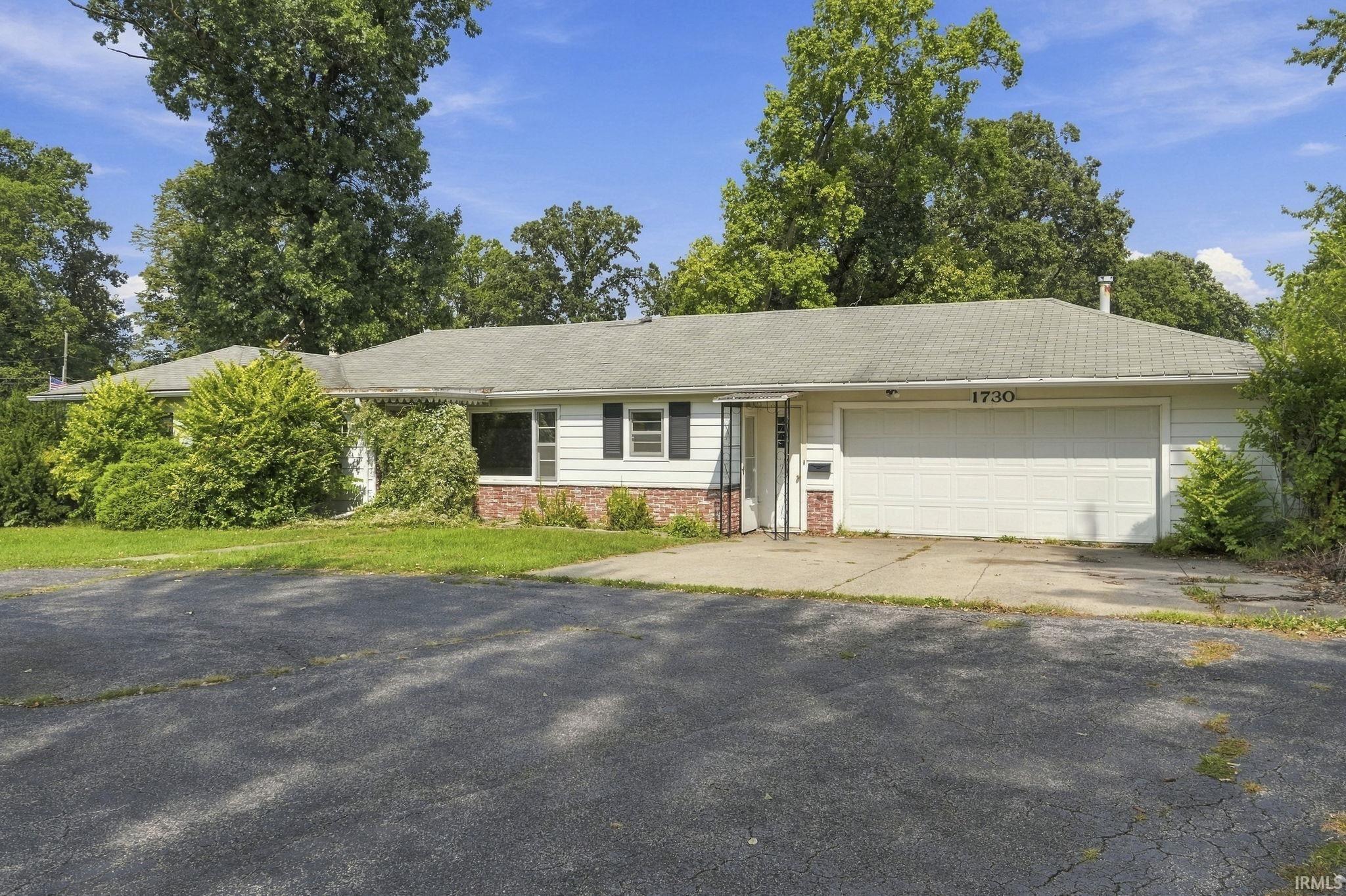 1730 Lower Huntington Road Property Photo 1