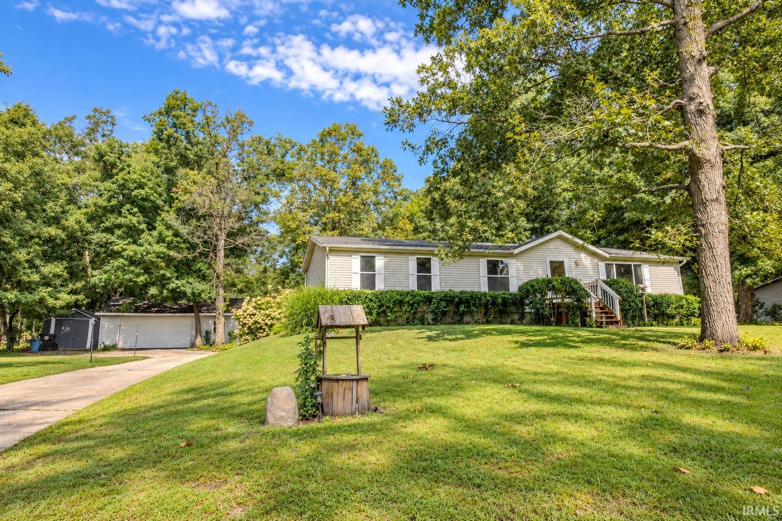 5816 E 1042 N Property Photo 1