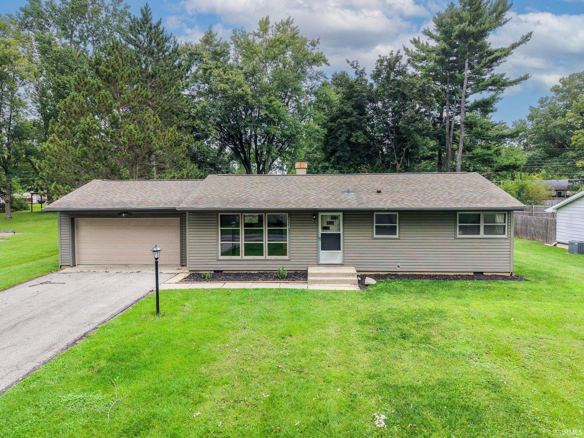 1928 Graham Drive Property Photo 1
