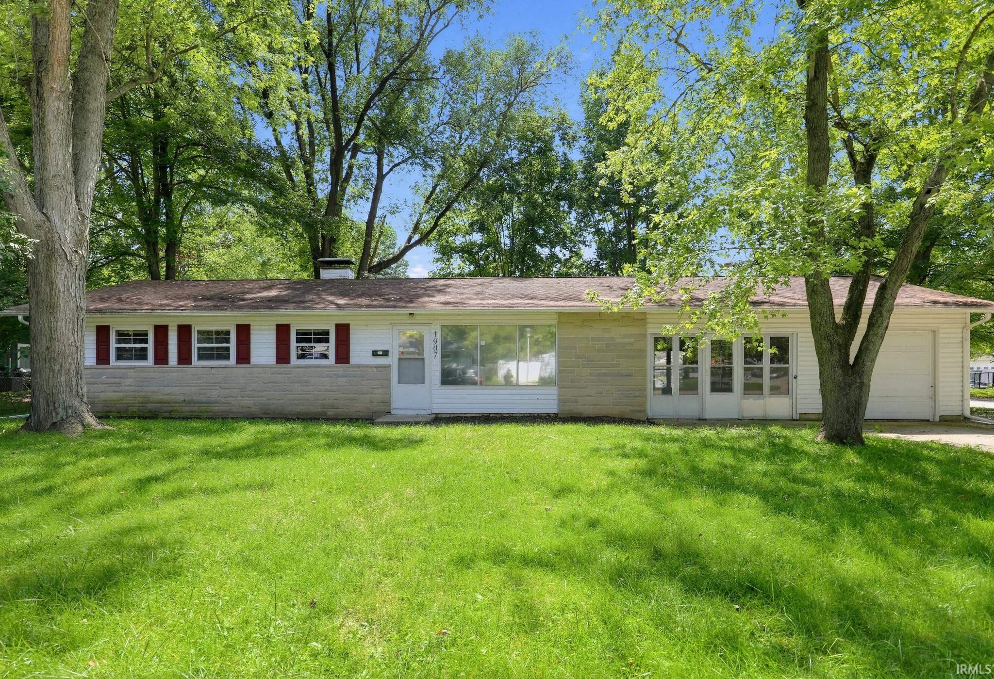 1907 S G Street Property Photo 1