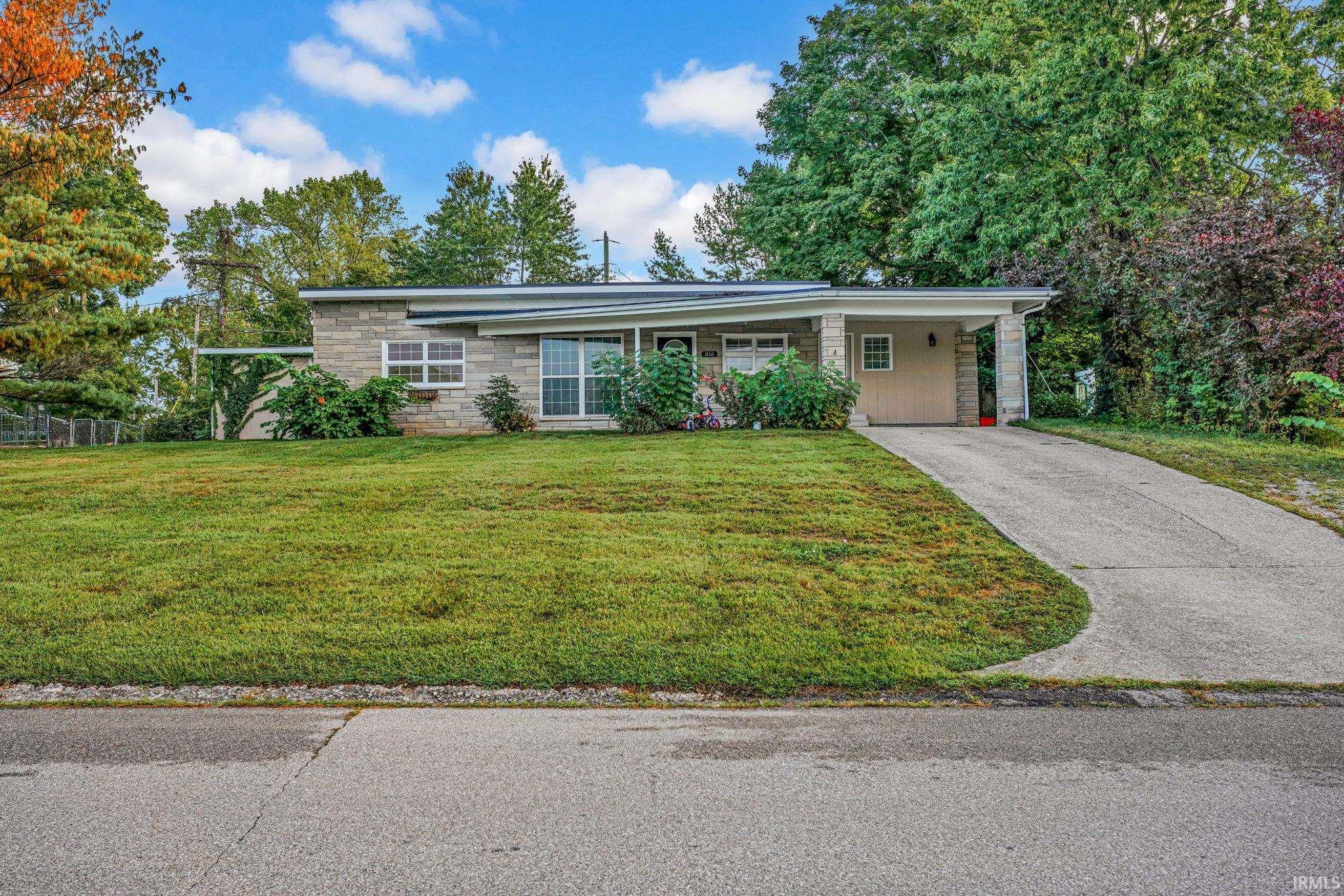 316 Eastwood Drive Property Photo 1