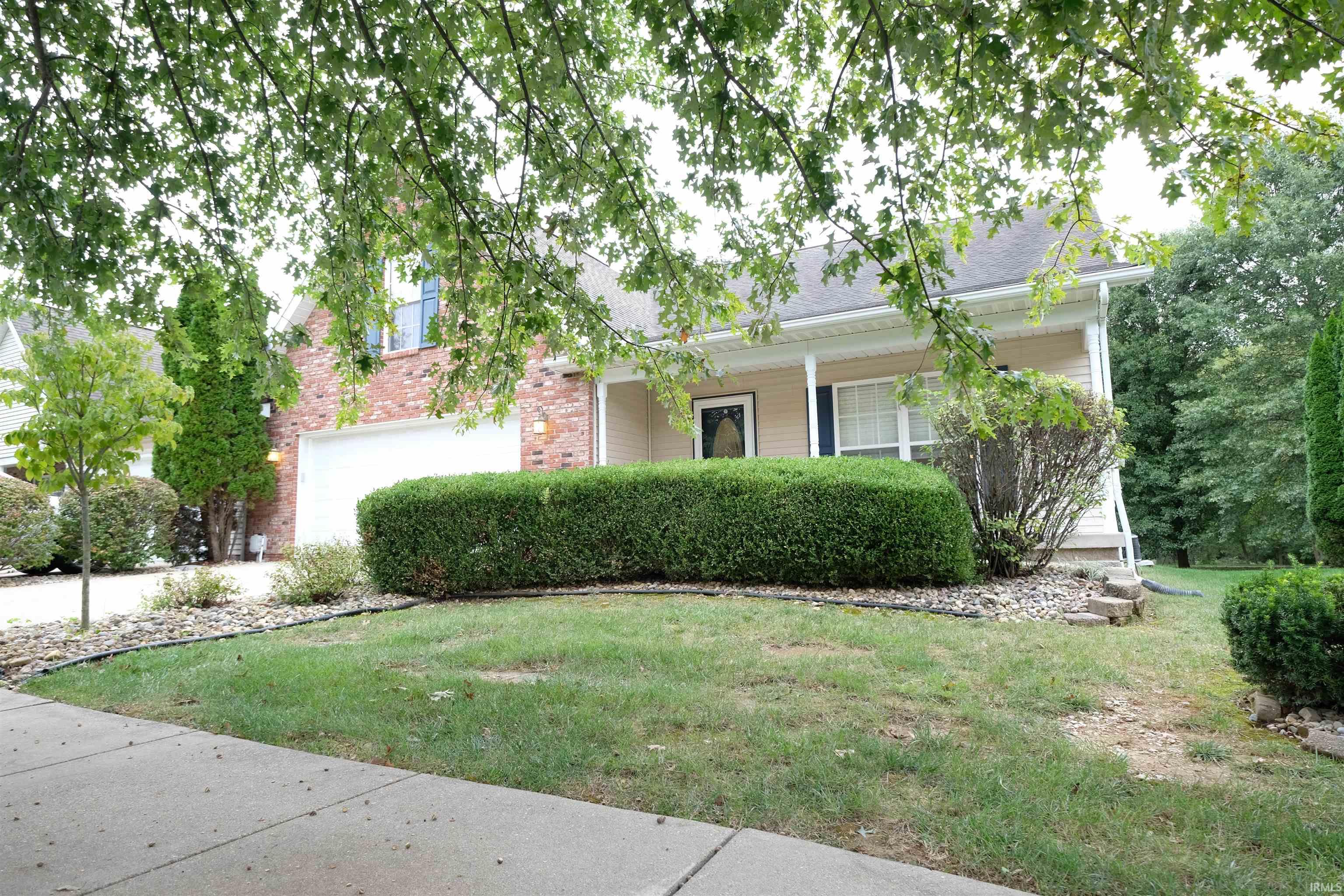 1134 W Sugarberry Court Property Photo 1