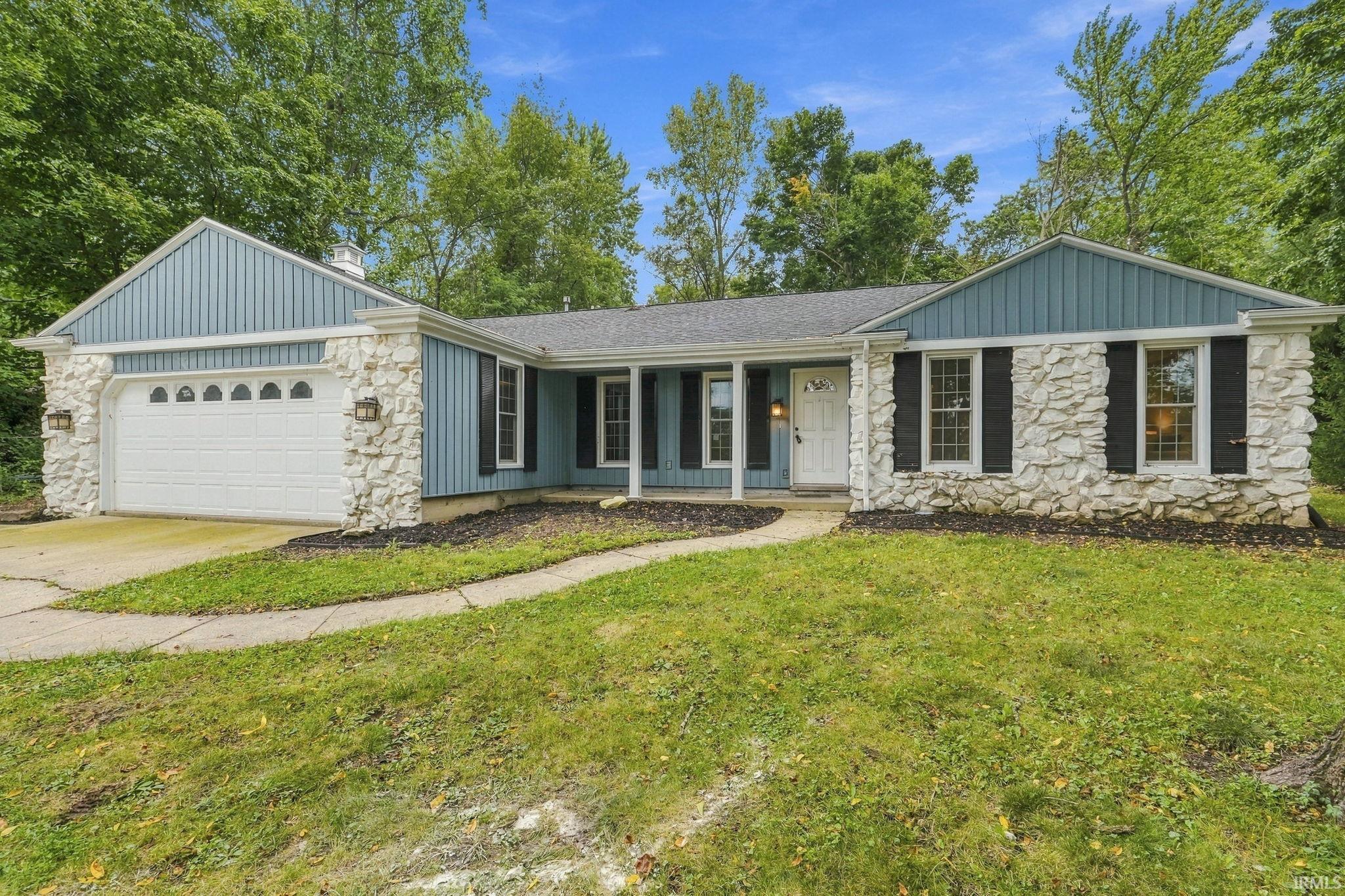 11207 Illinois Rd Property Photo 1