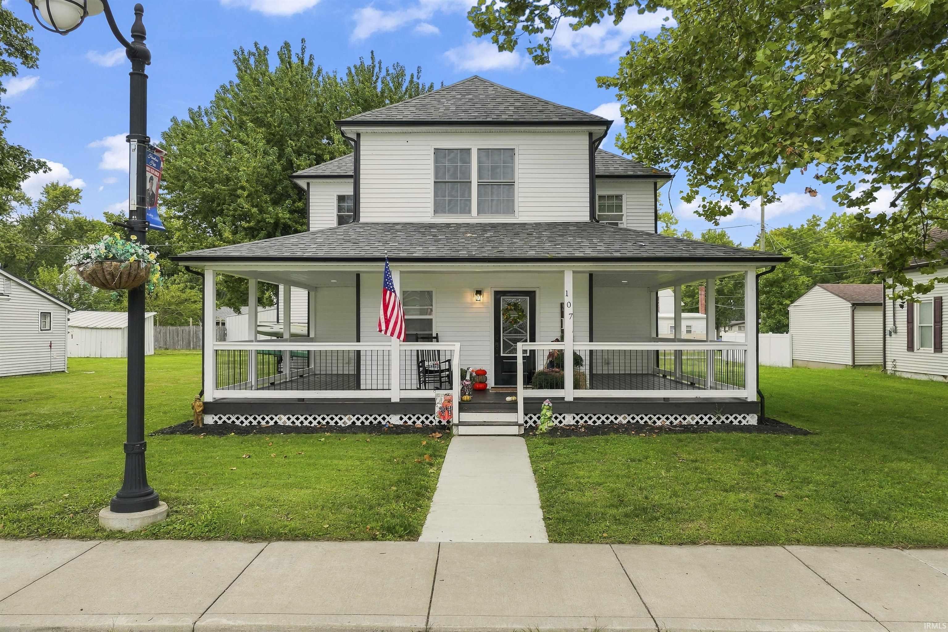 107 E Oxford Street Property Photo 1