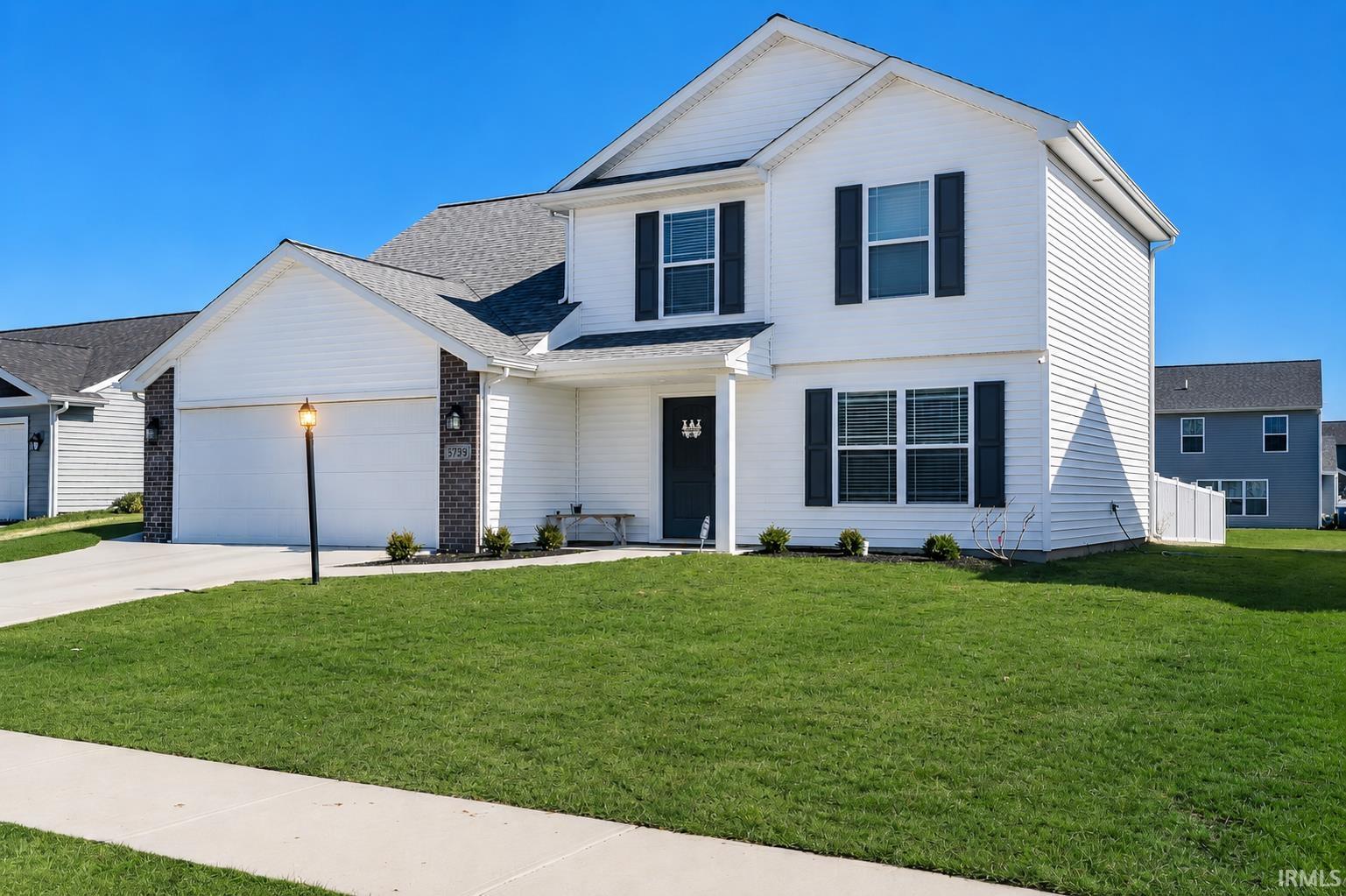 3739 Victoria Lakes Court Property Photo 1