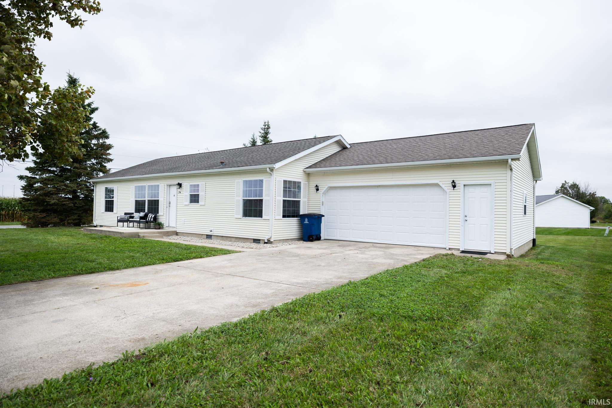 154 Meadows East Parkway Property Photo 1
