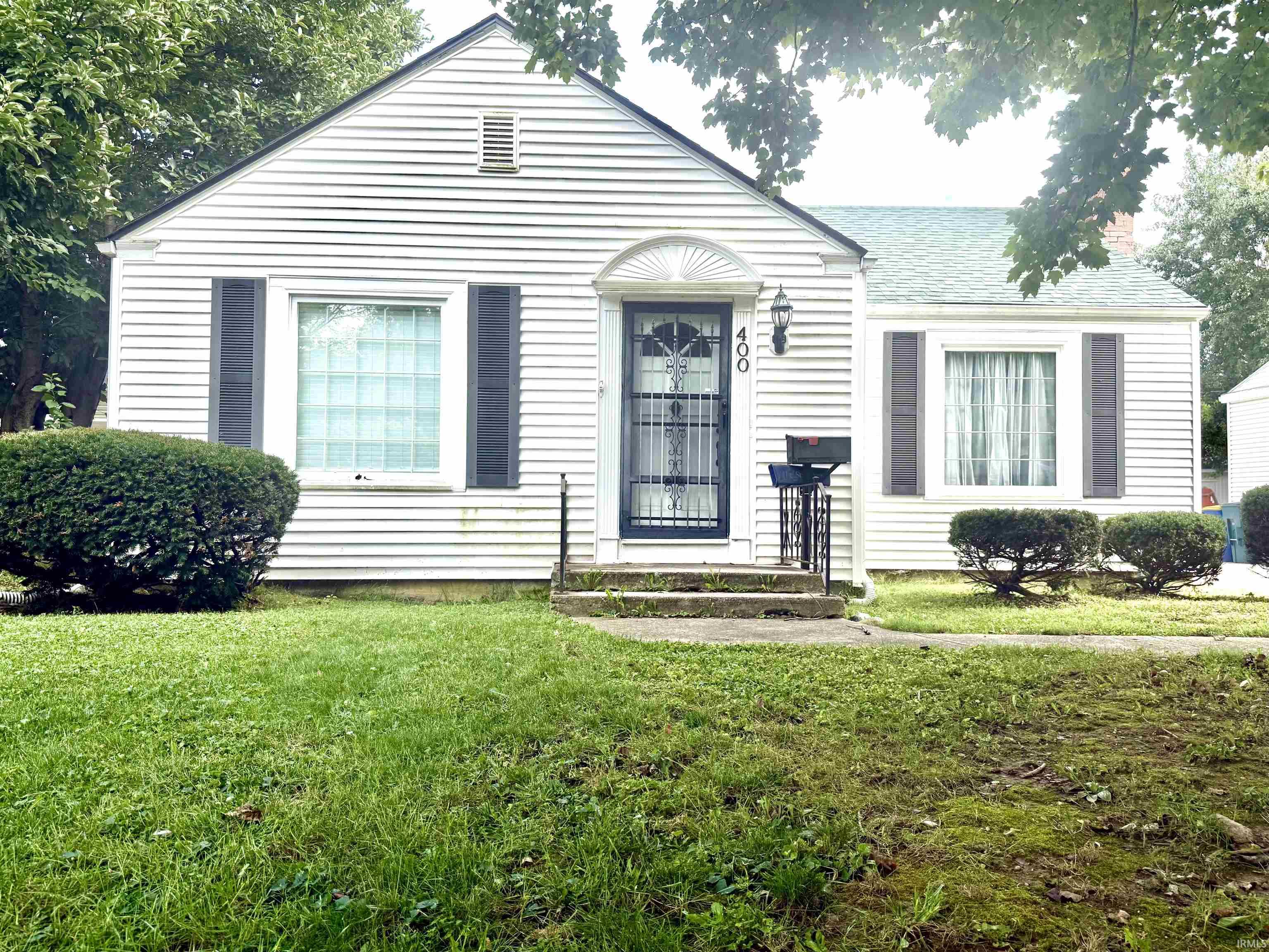 400 S Umbarger Road Property Photo 1