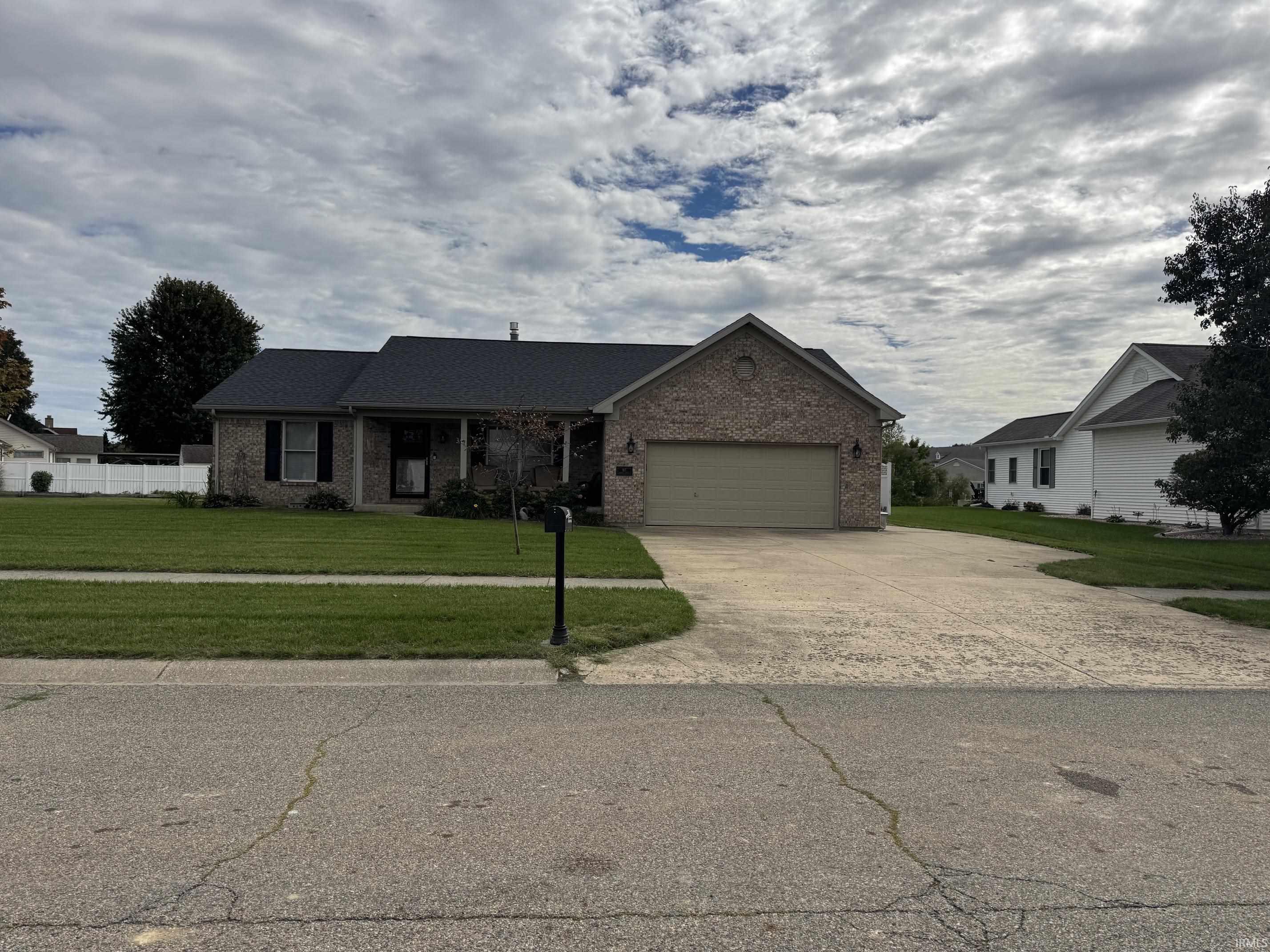 917 Arthur Street Property Photo 1