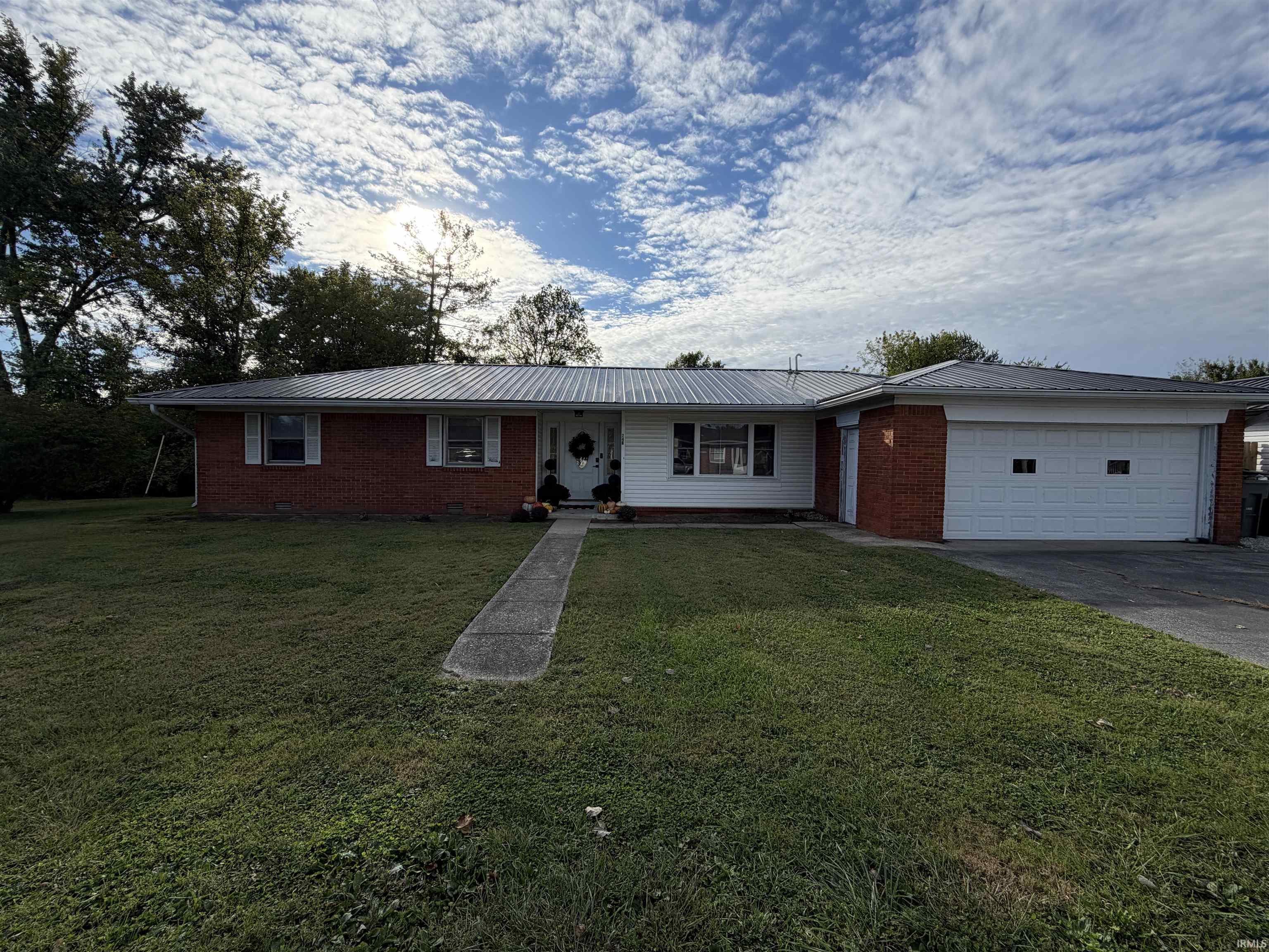 740 S 2nd Street Property Photo 1