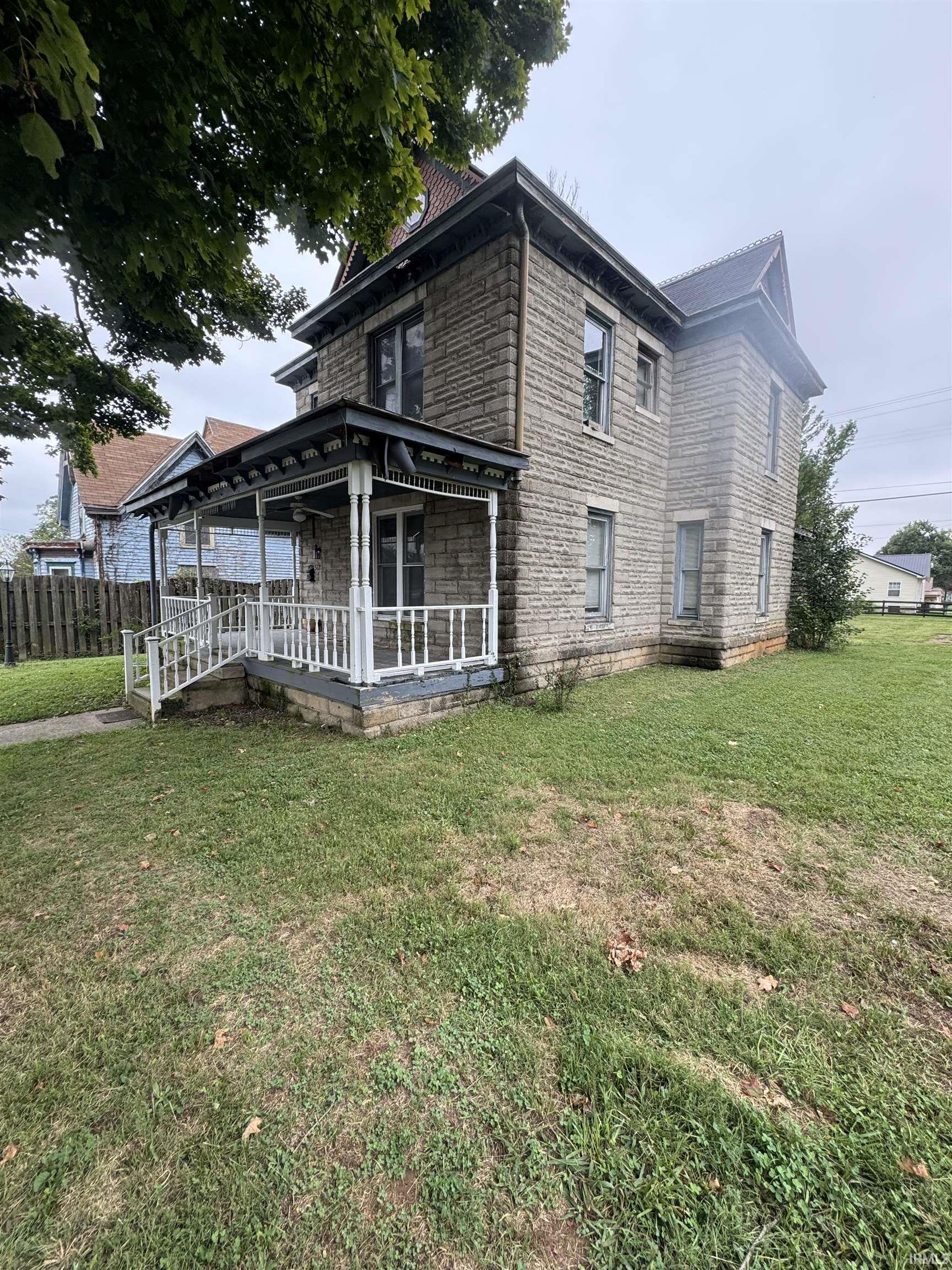 512 W Frank Street Street Property Photo 1