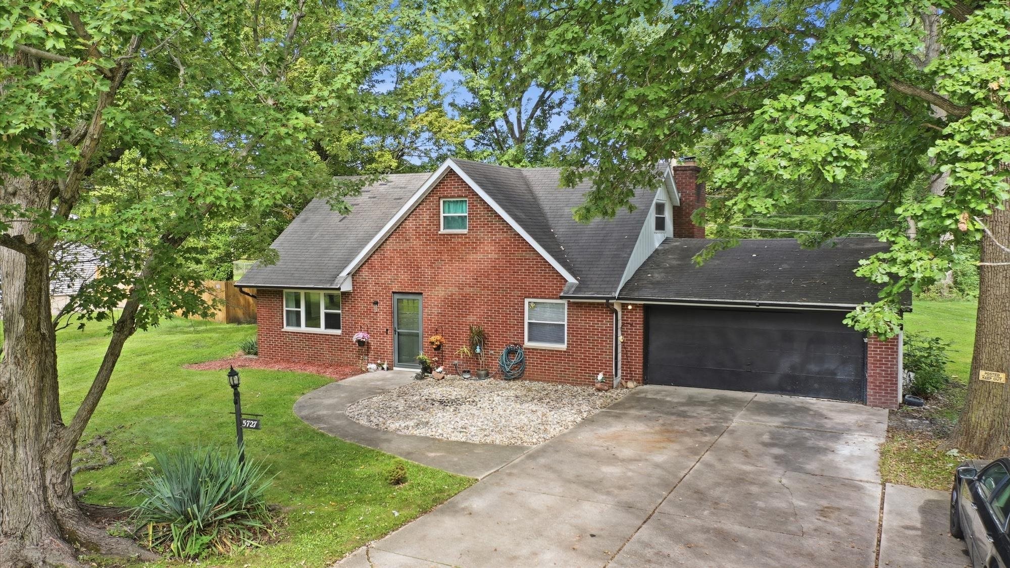 5727 Woodlea Avenue Property Photo 1
