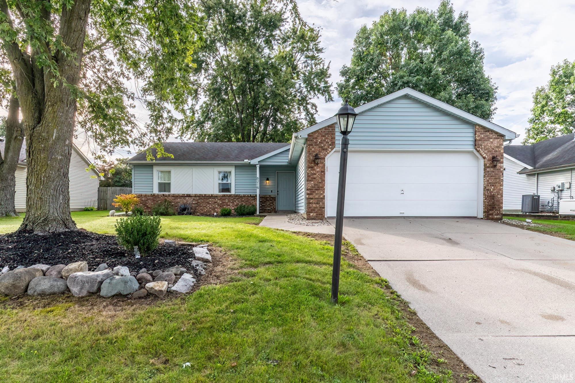 6216 Belle Isle Lane Property Photo 1