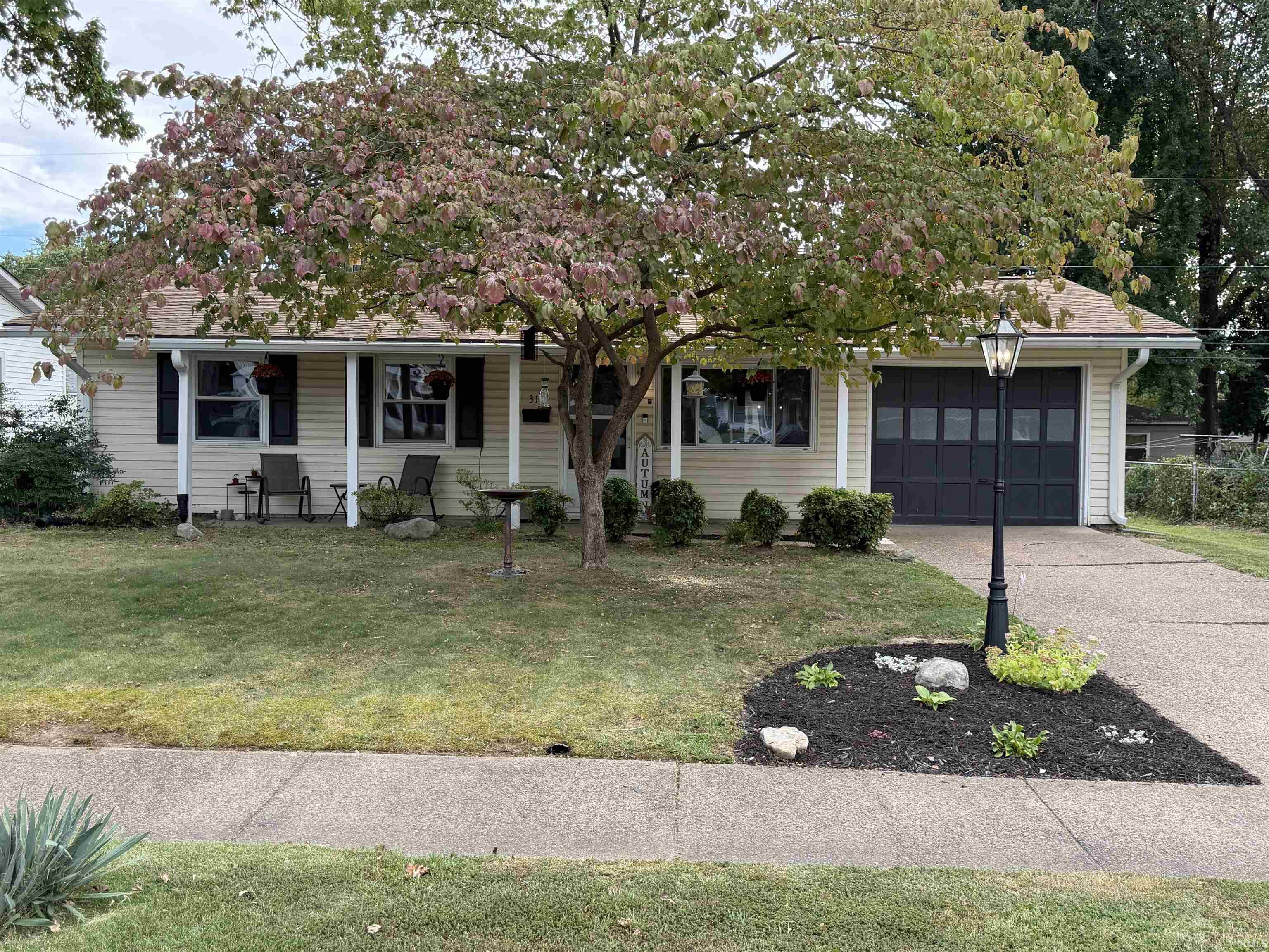 312 Greenleaf Drive Property Photo 1