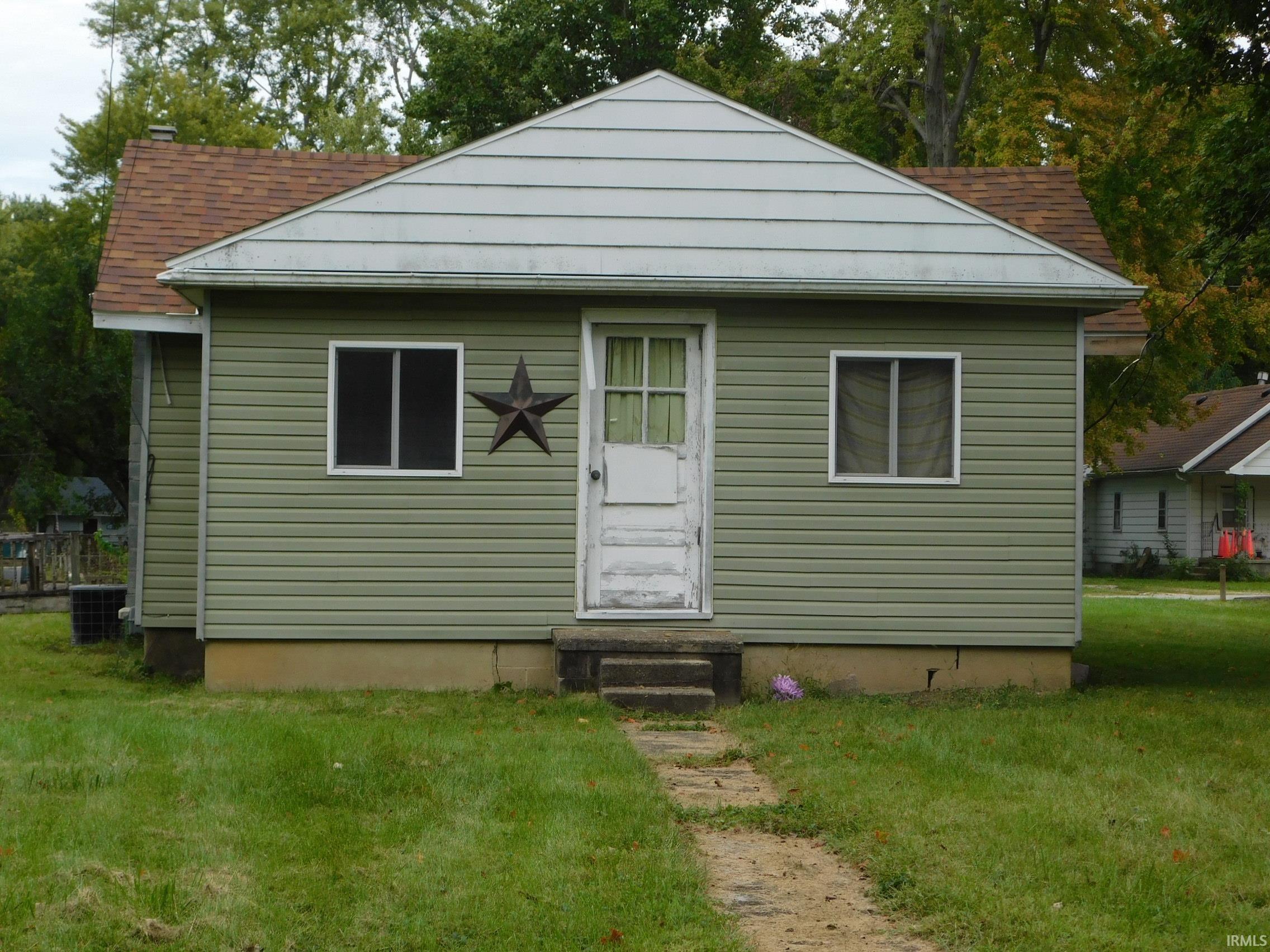 1436 E 22nd Street Property Photo 1