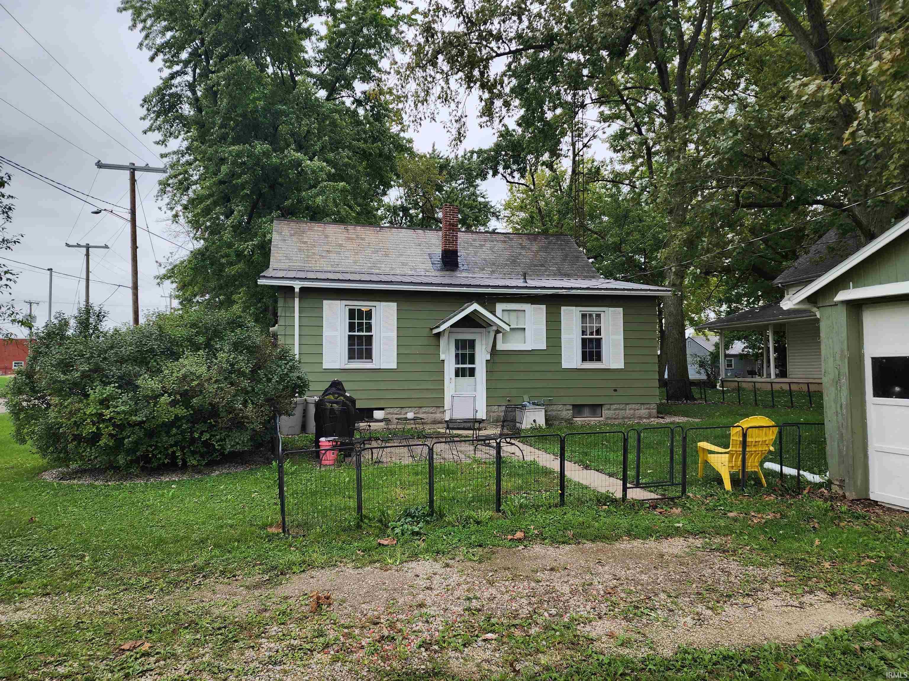 467 E Franklin Street Property Photo 1