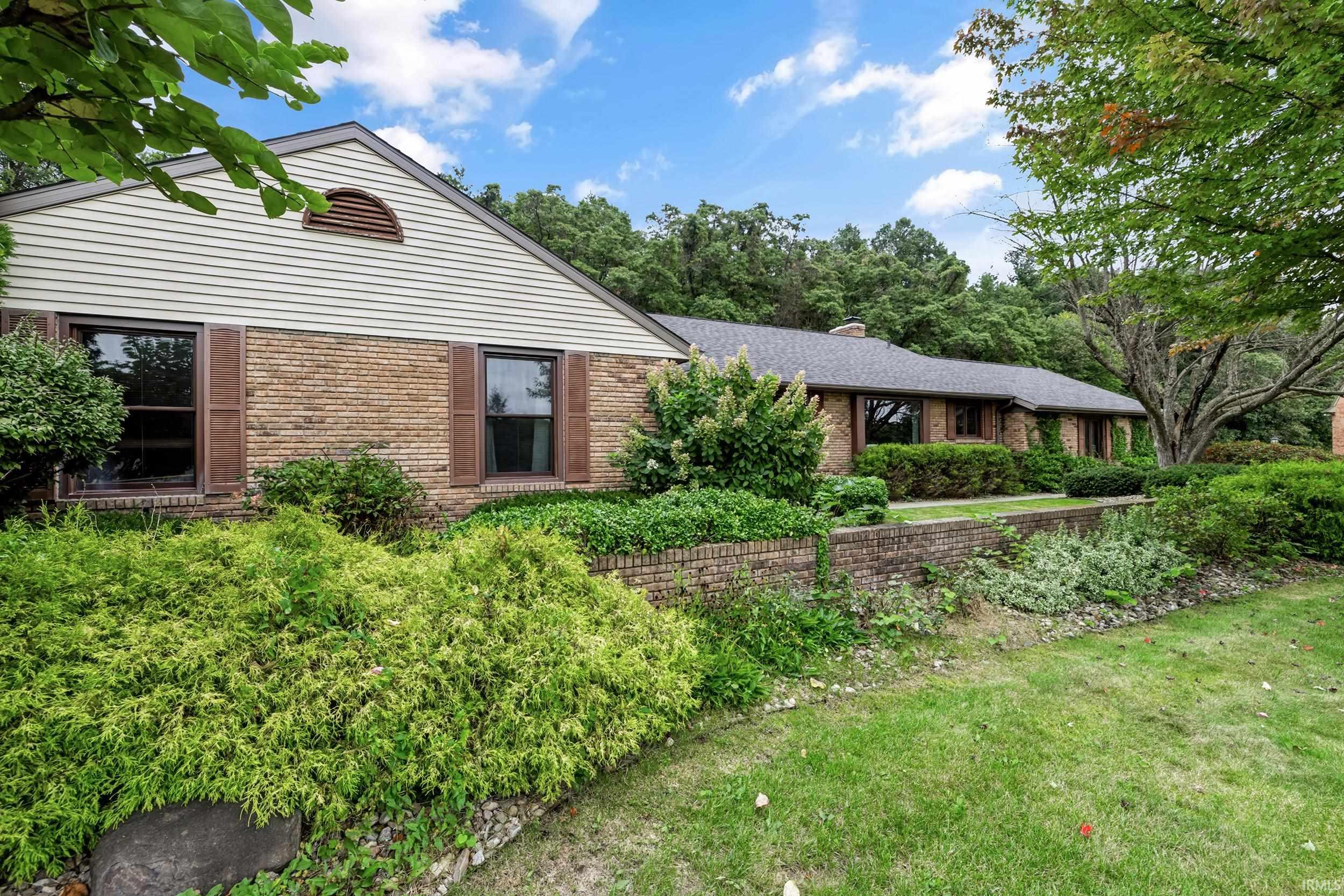 51200 Pheasant Run Drive Property Photo 1