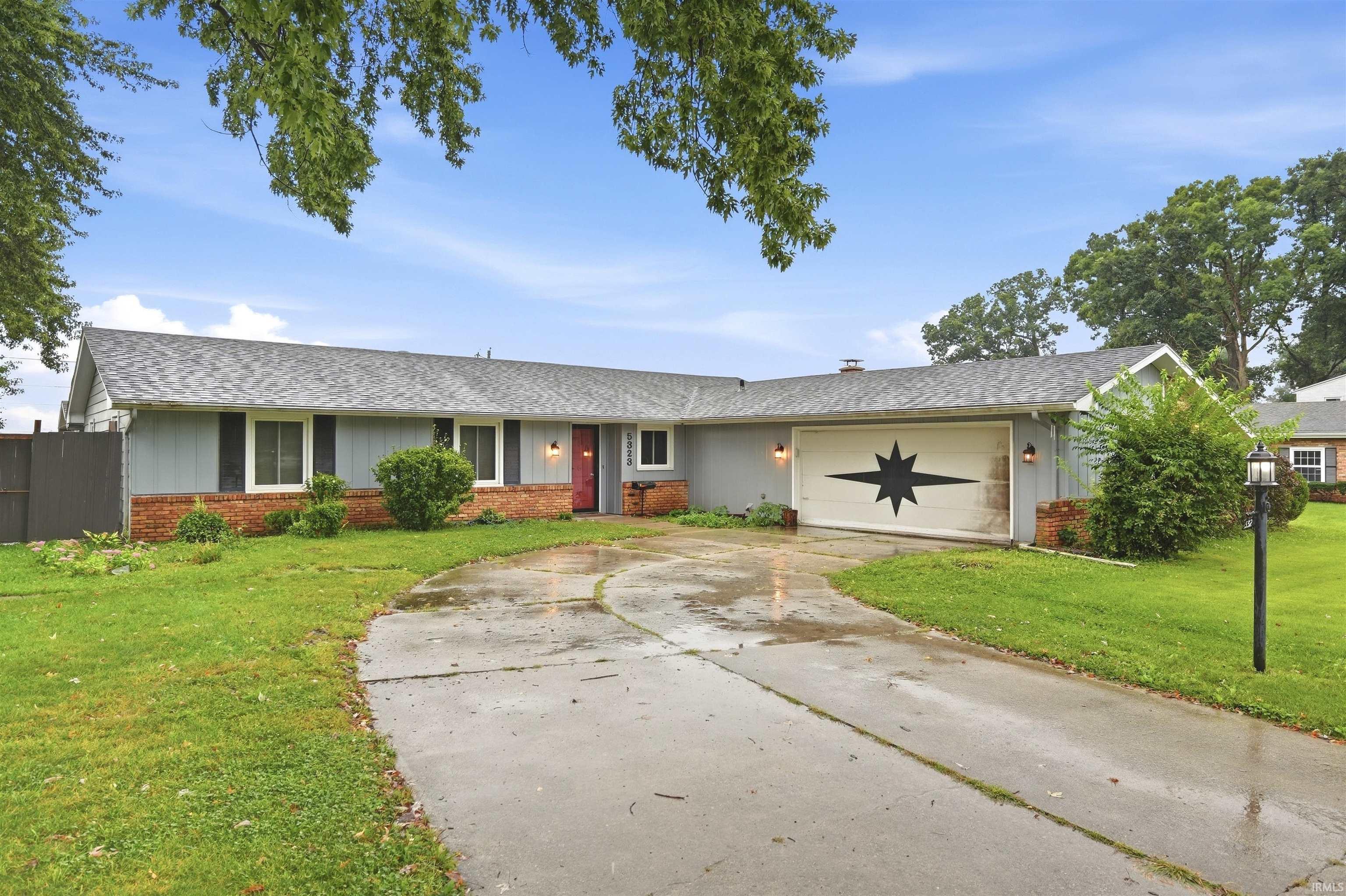 5323 Cloverbrook Drive Property Photo 1