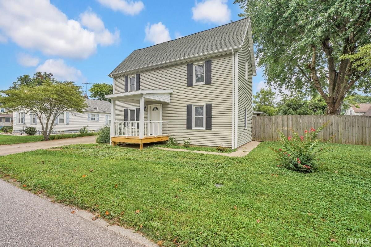 102 S West Street Property Photo 1
