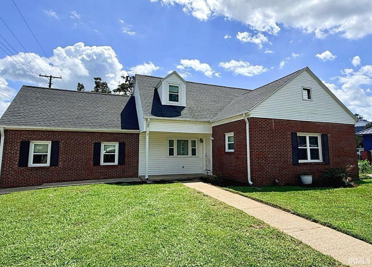 240 John Street Property Photo 1