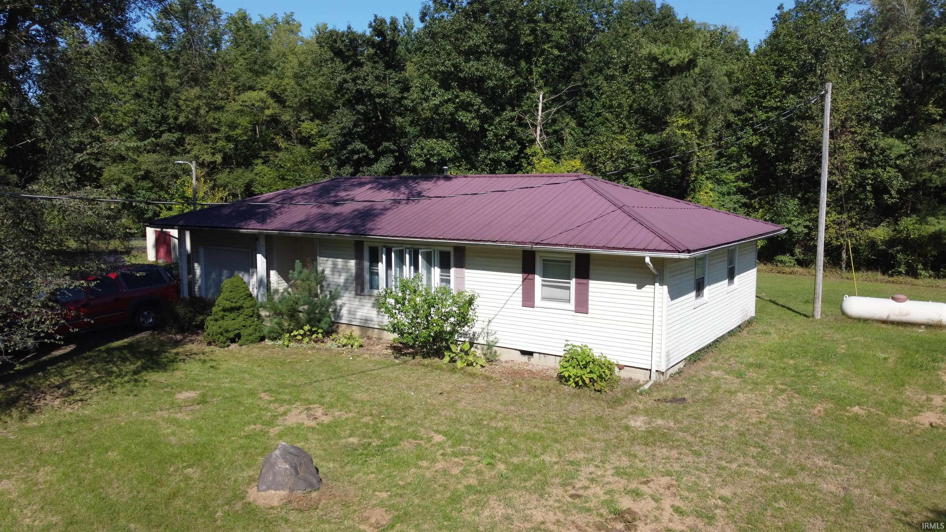 2032 E 300 N Property Photo 1