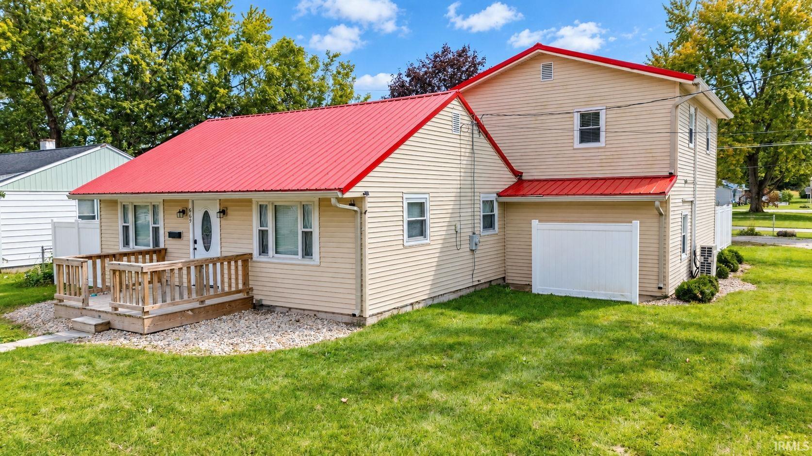 665 Linlawn Drive Property Photo 1