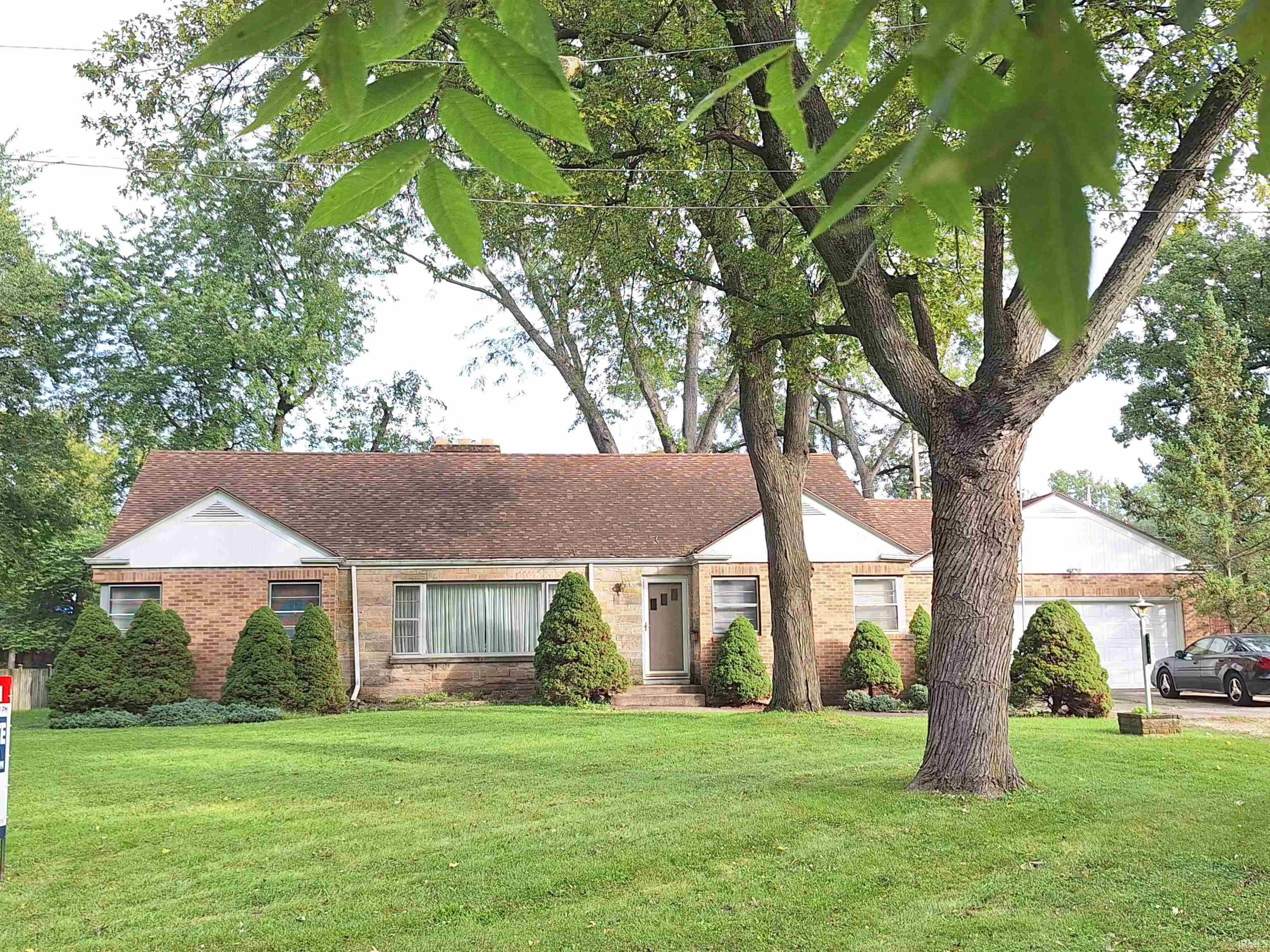 3434 Willowdale Road Property Photo 1