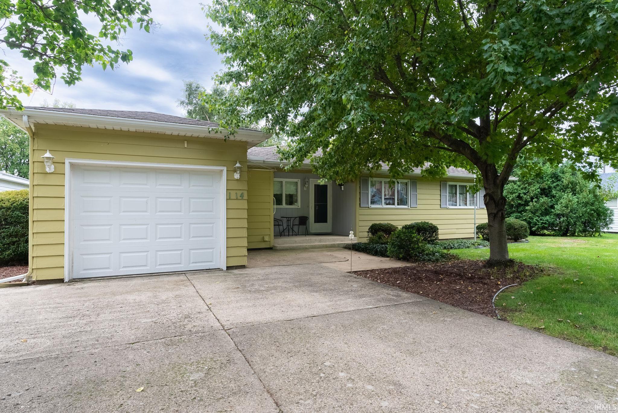 114 Iowa Street Property Photo 1