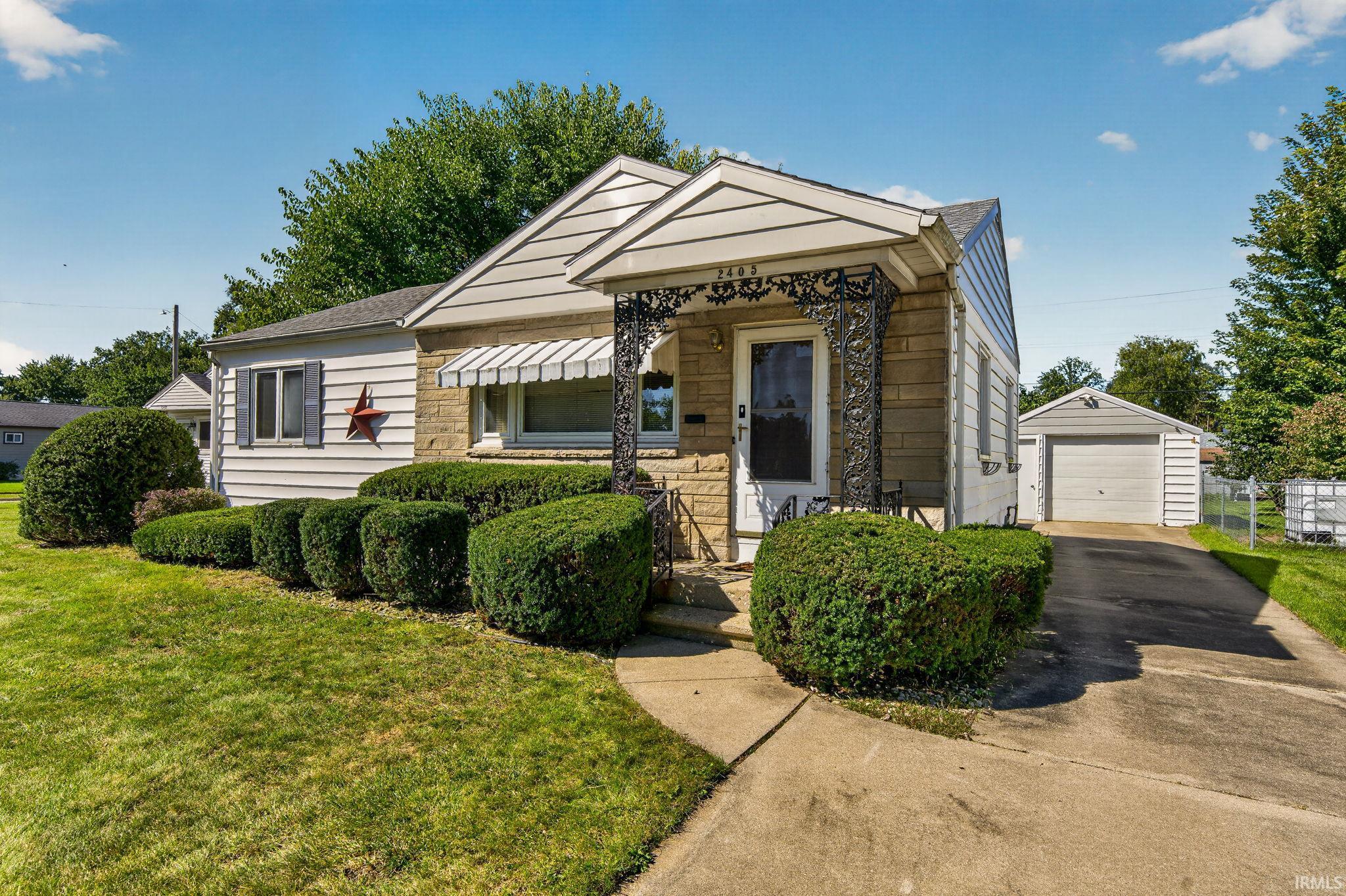 2405 Rockne Drive Property Photo 1