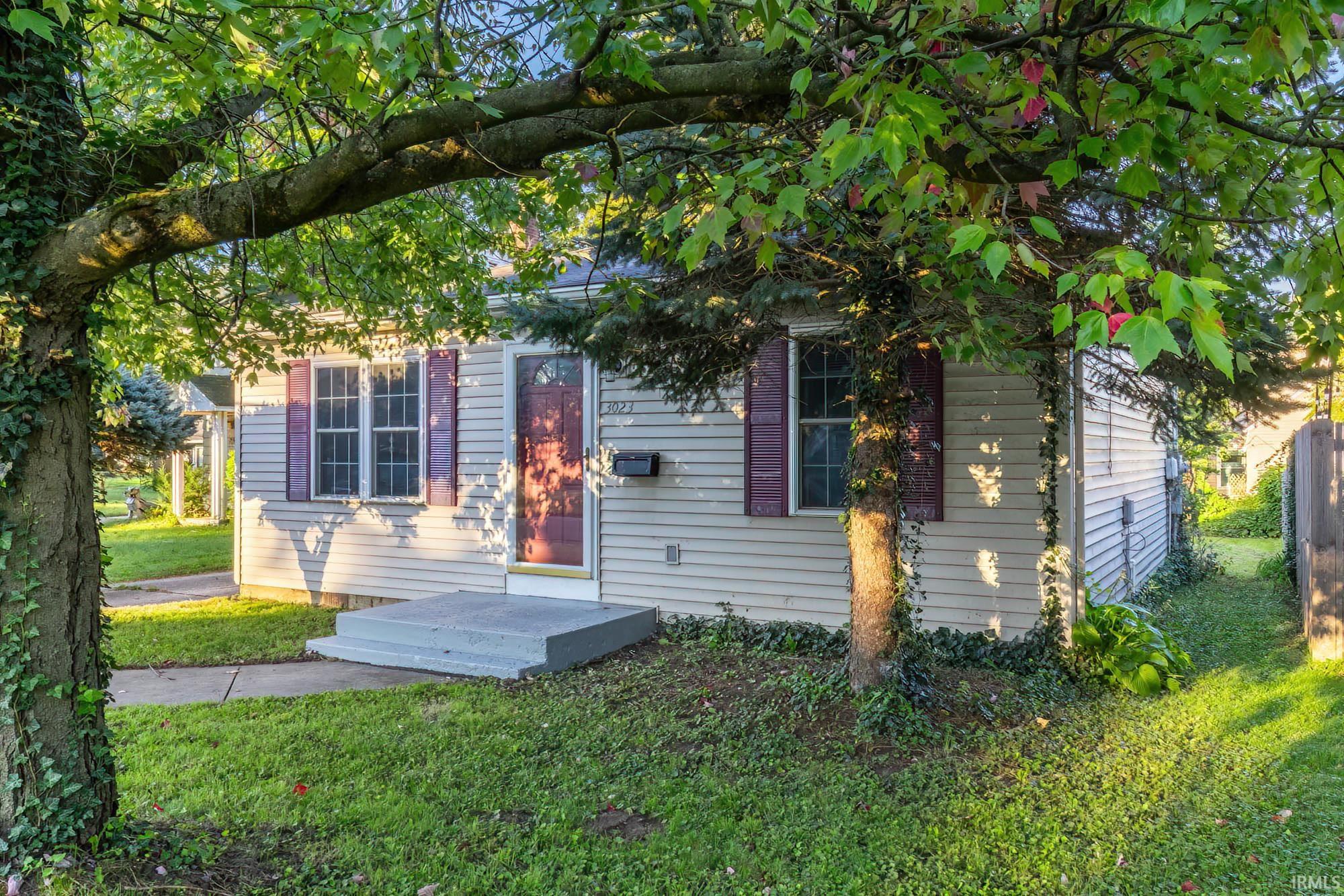 3023 Parnell Avenue Property Photo 1
