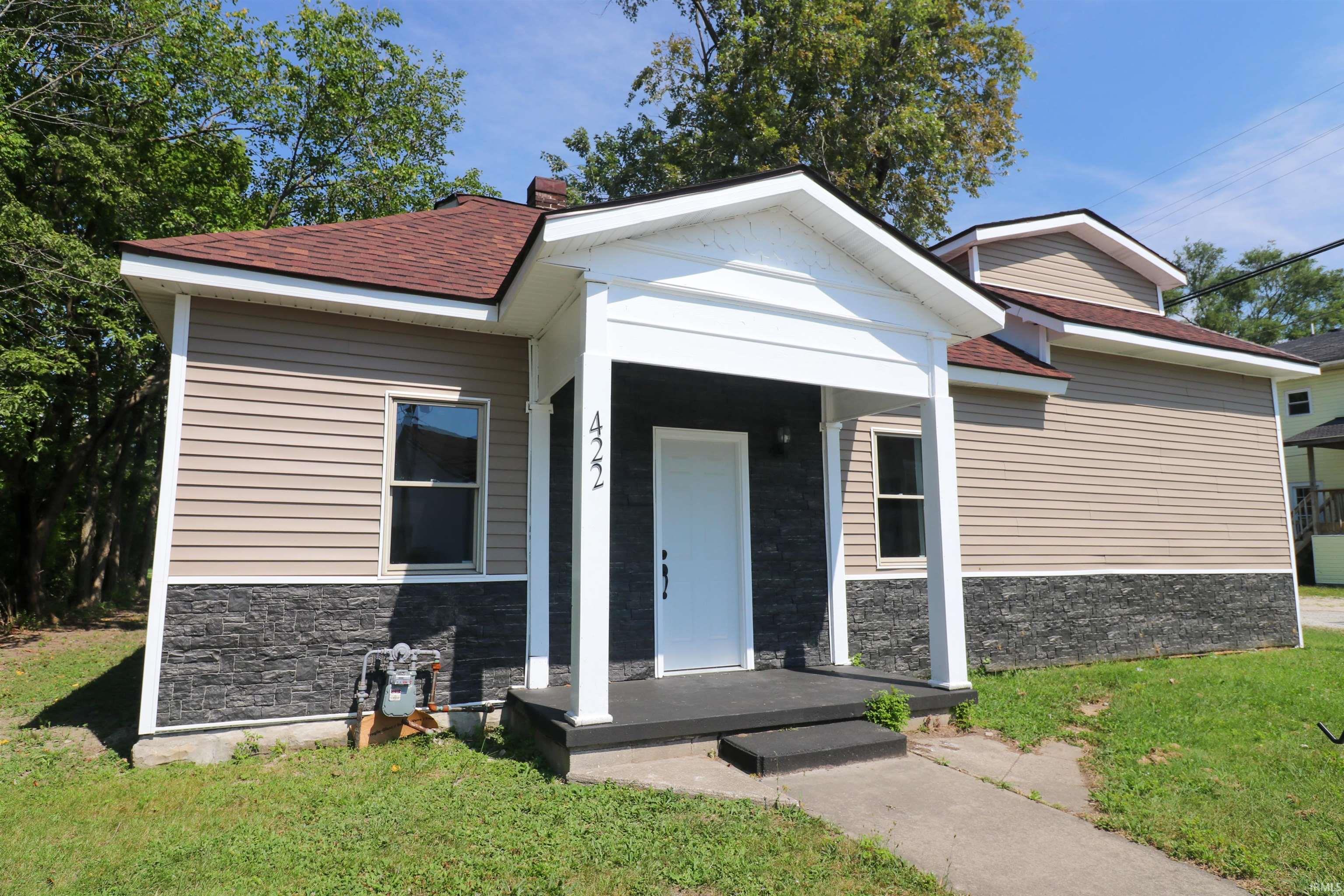422 W Water Street Property Photo 1