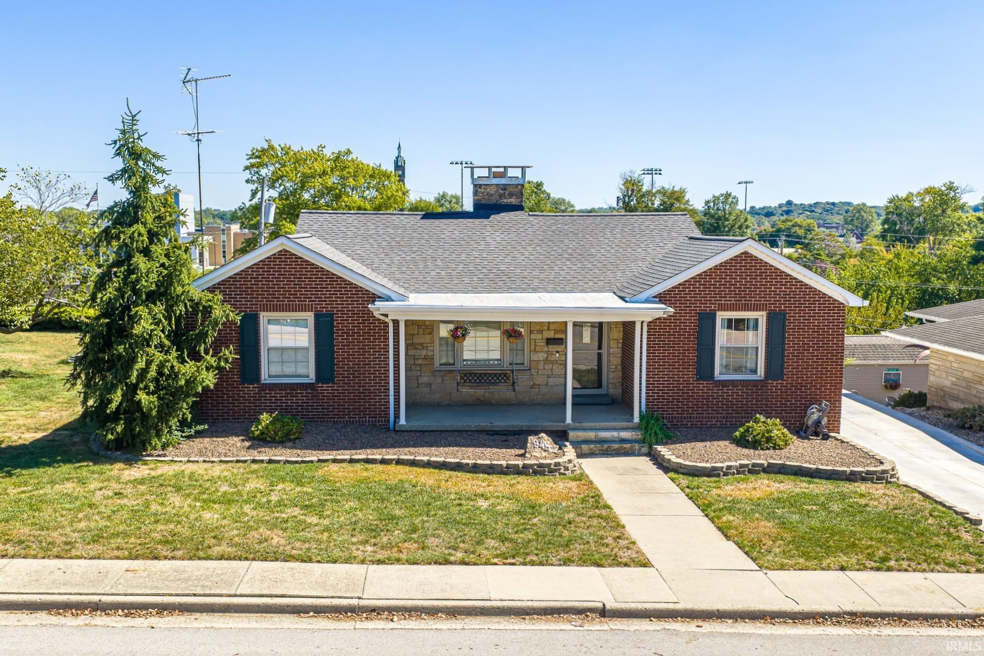 948 Macarthur Street Property Photo 1