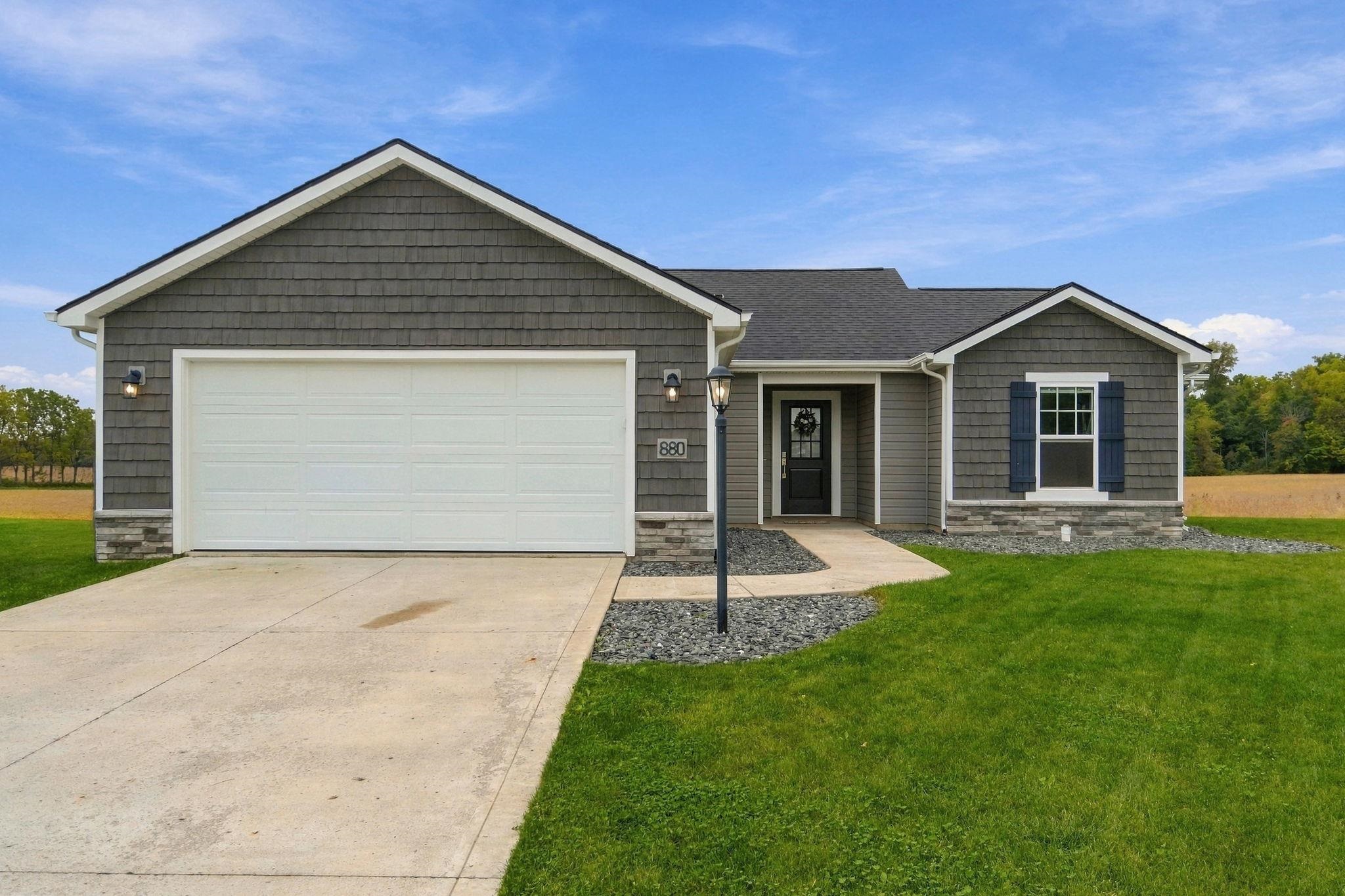 880 Innkeepers Court Property Photo 1