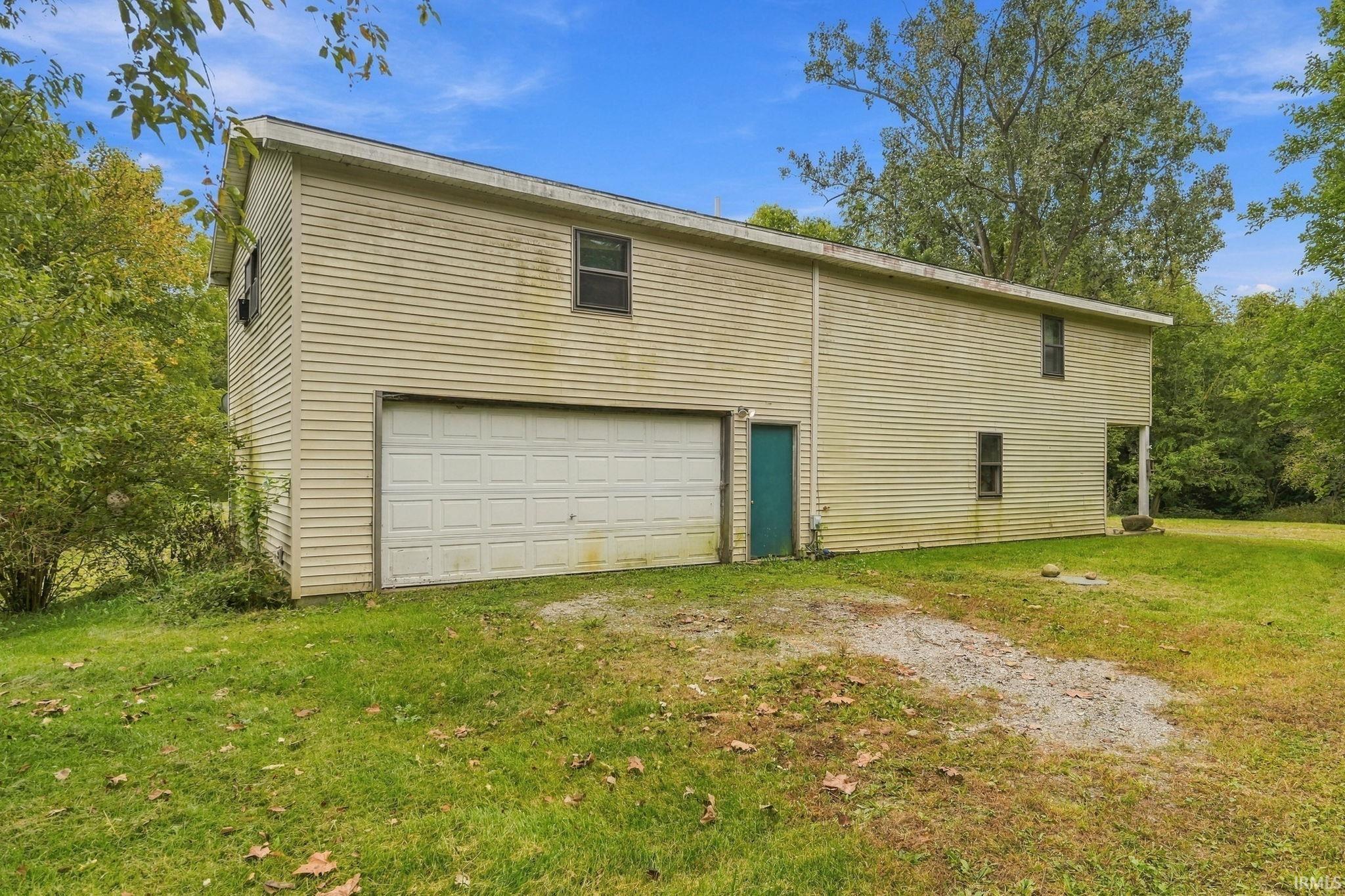 5862 E State Road 14 Property Photo 1