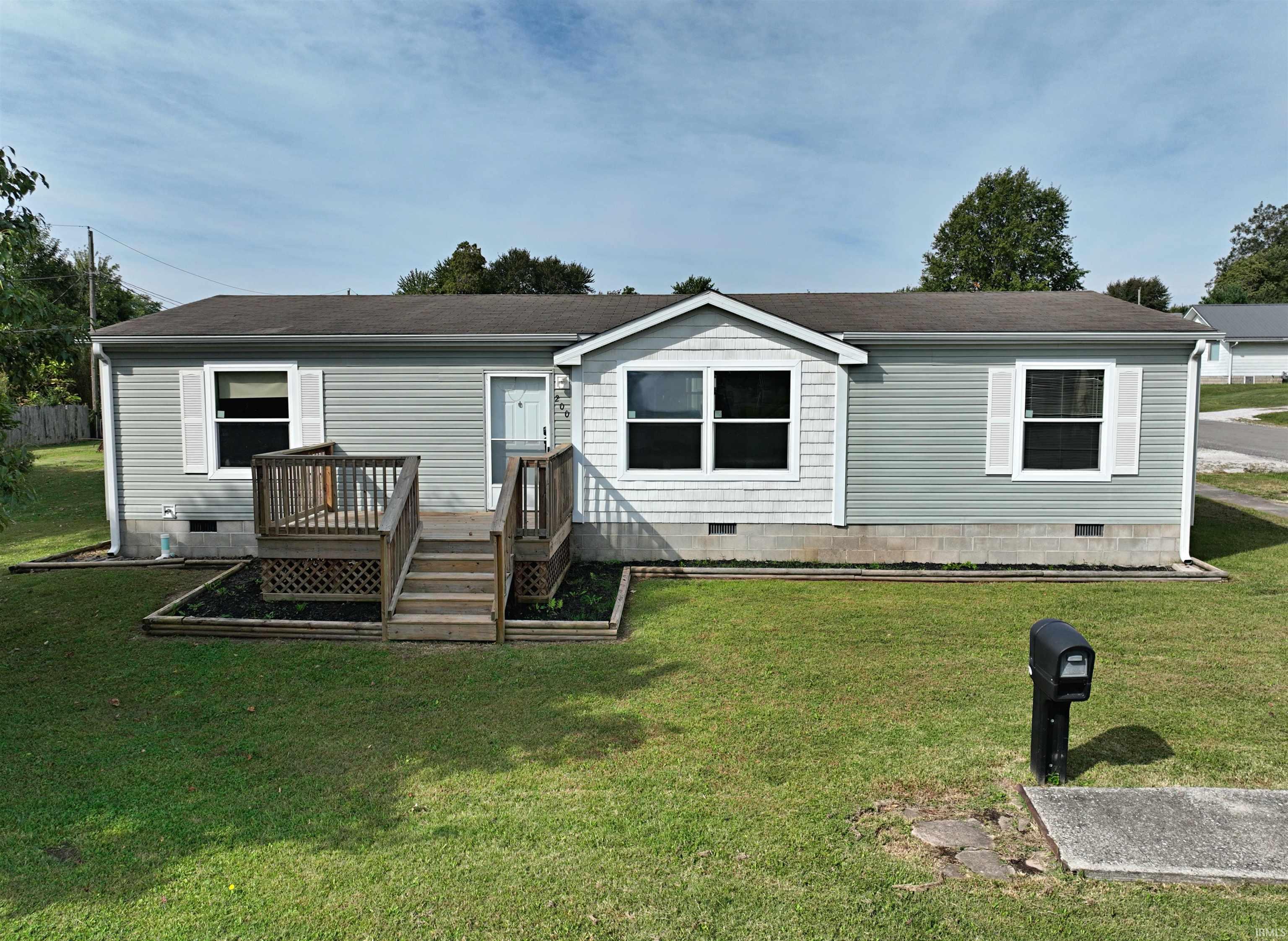 200 Dewey Street Property Photo 1
