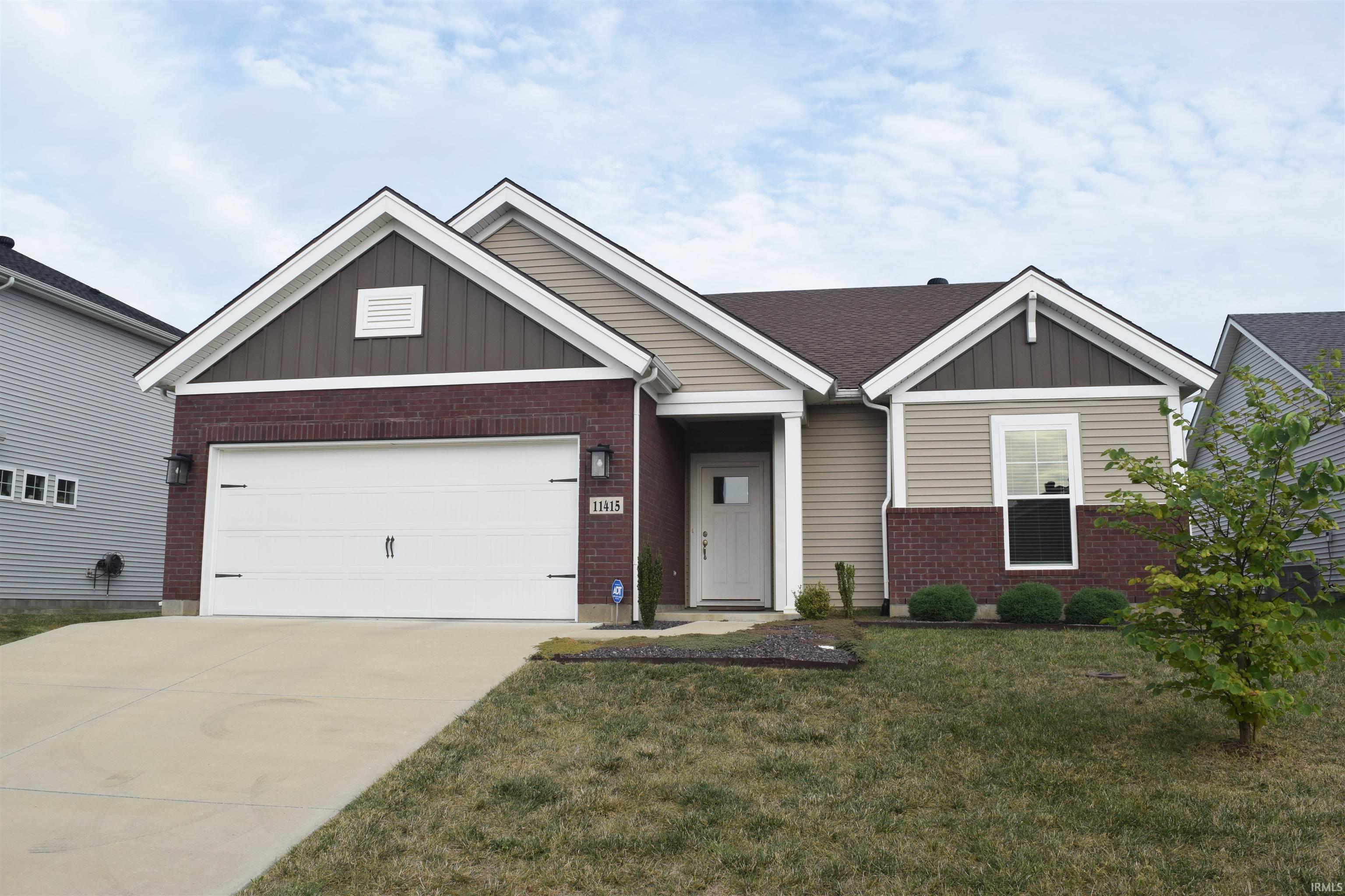 11415 Oscar Drive Property Photo 1