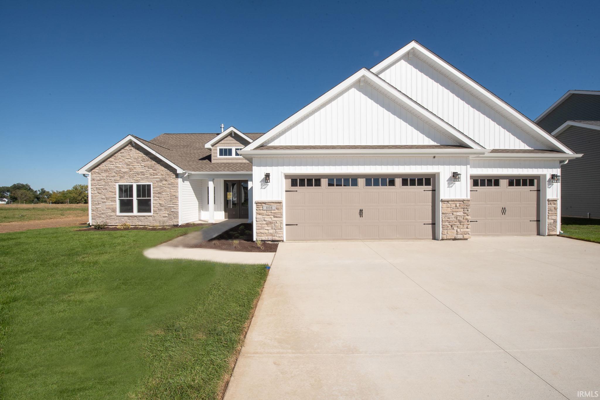808 Ravenstone Drive Property Photo 1