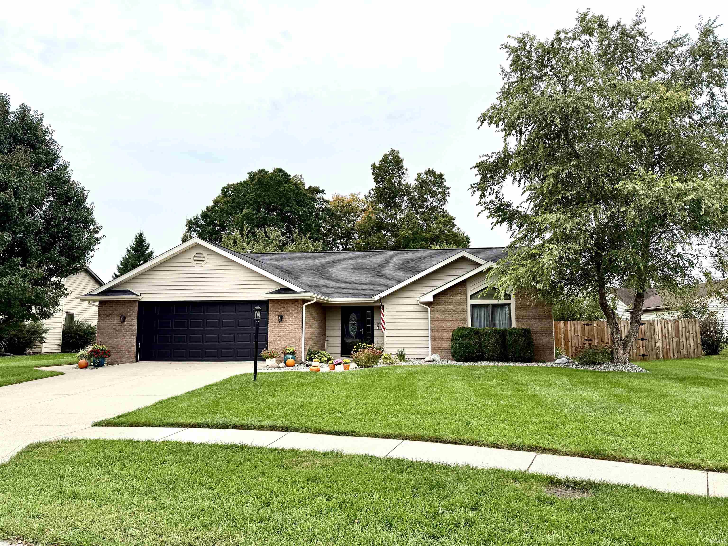 16131 Mill Race Drive Property Photo 1