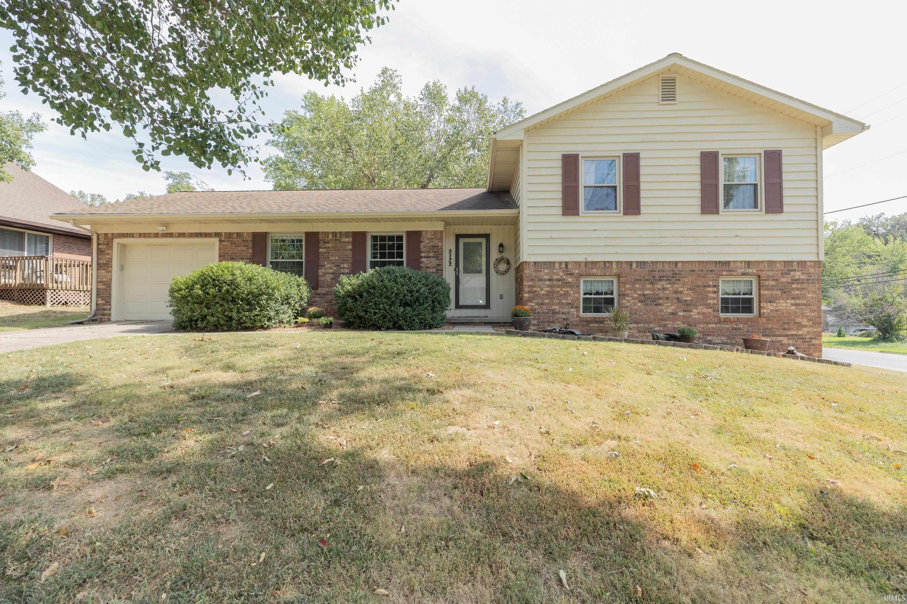 5722 Gardenia Drive Property Photo 1