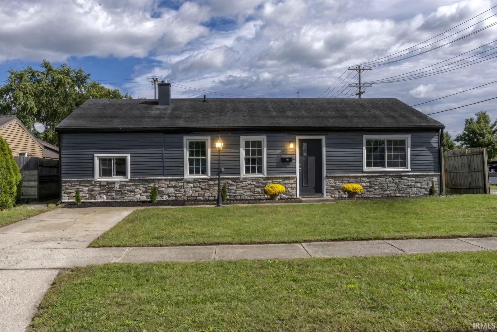 118 N Walnut Street Property Photo 1
