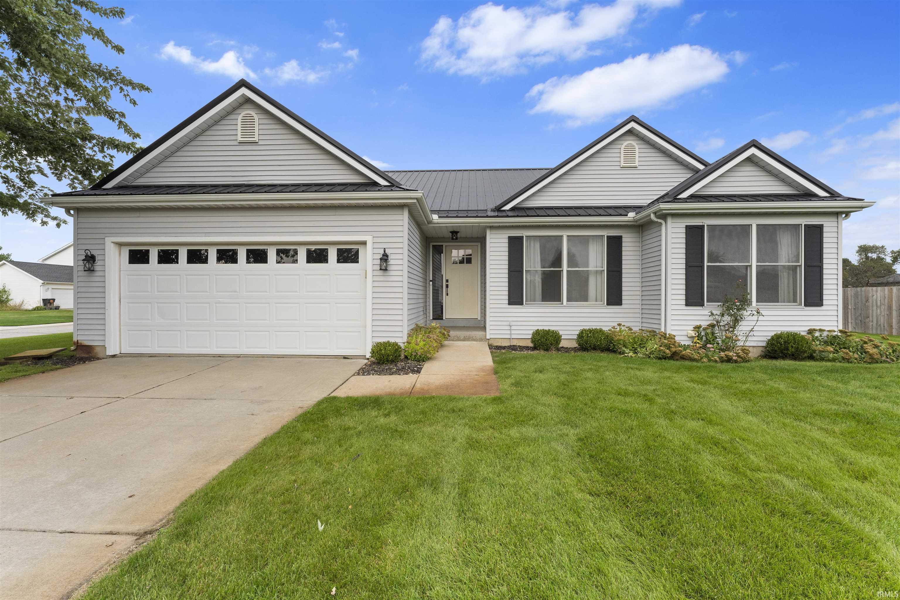 27675 Red Thistle Drive Property Photo 1