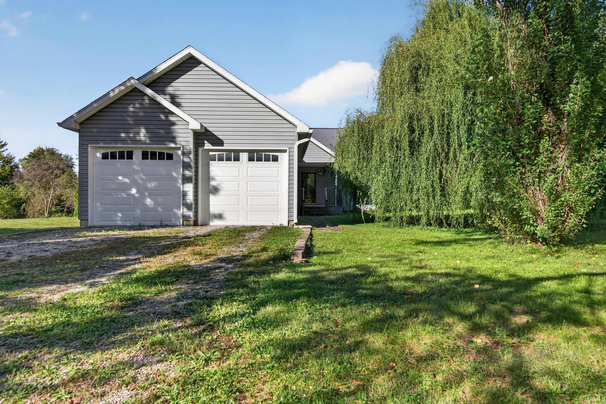 1263 E 75 N Property Photo 1