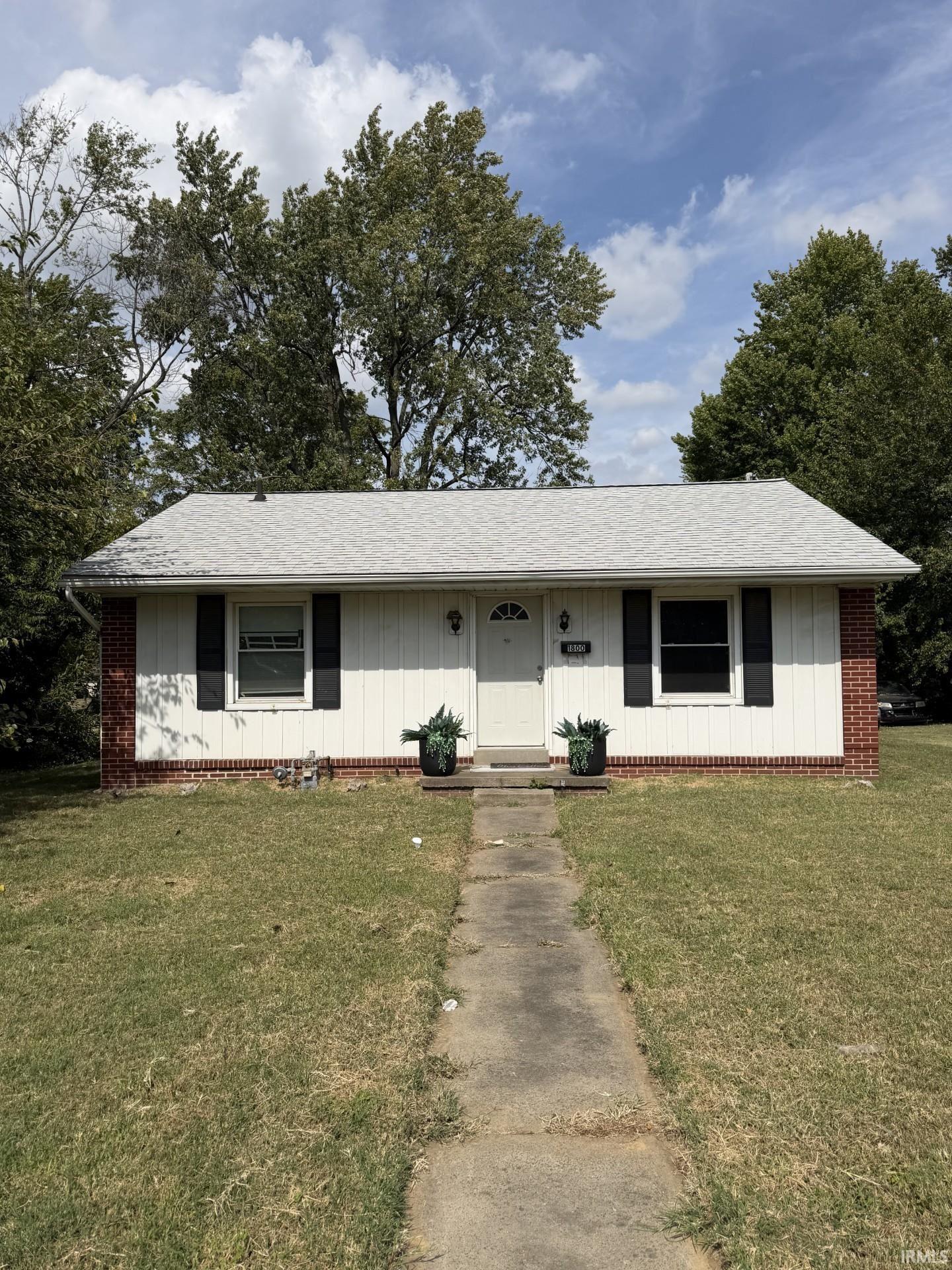 1800 Covert Avenue Property Photo 1