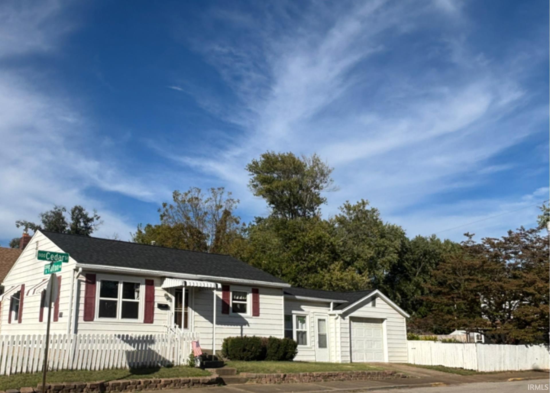 2201 N Fulton Avenue Property Photo 1