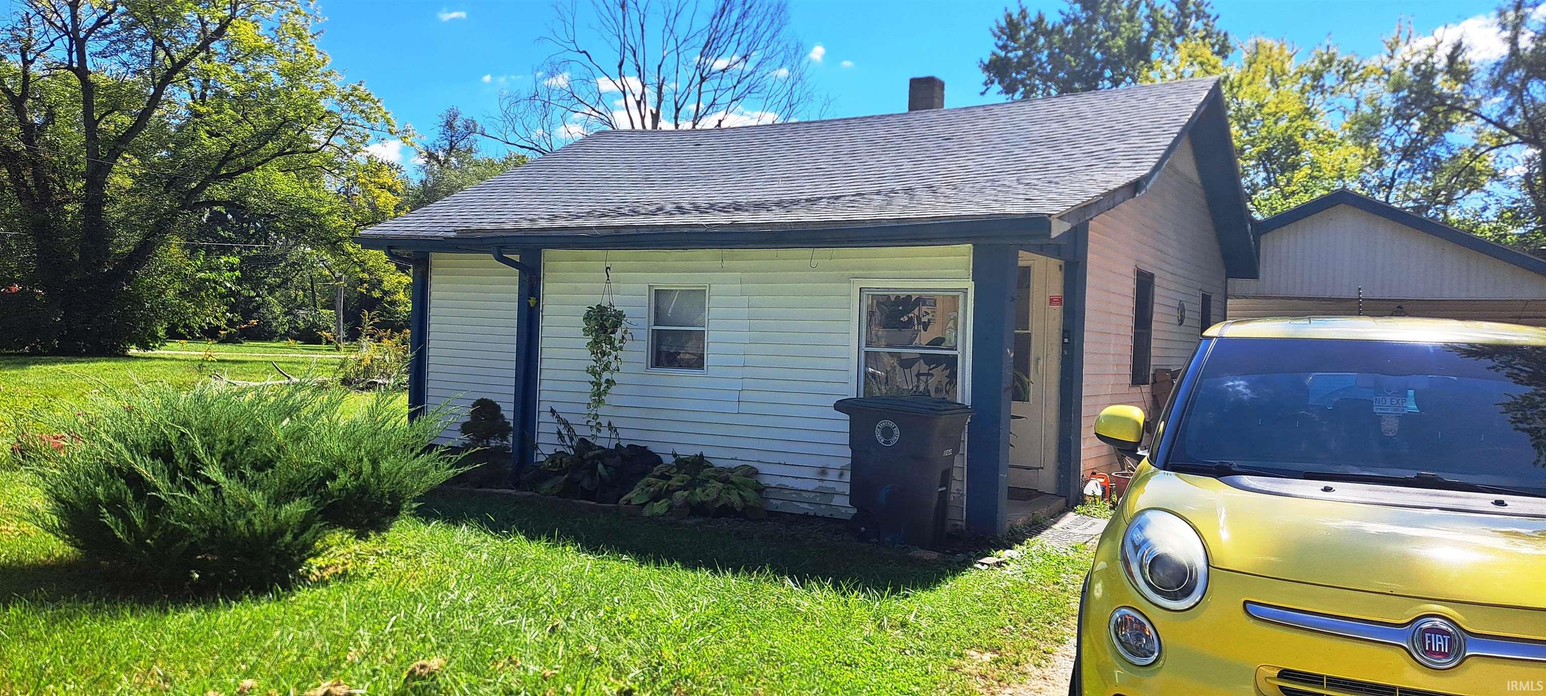 1509 E Waid Avenue Property Photo 1