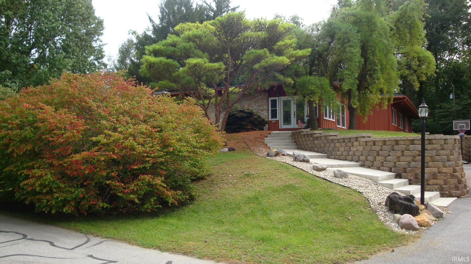 2203 Willow Springs Road Property Photo 1
